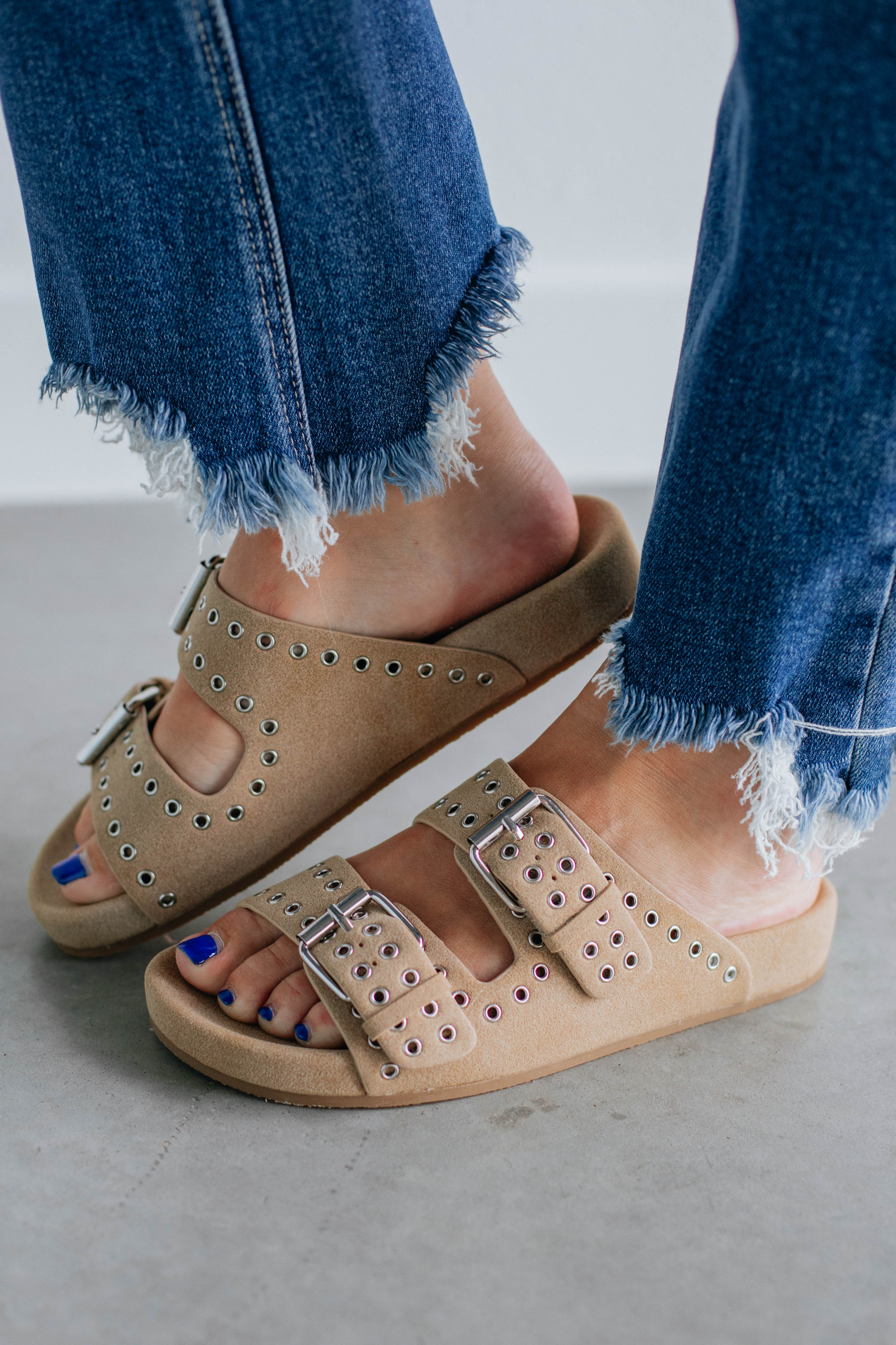 Strut Like You Mean It Sandals - Comfortable & Stylish Women's Summer Sandals for Beach, Walking & Casual Outfits