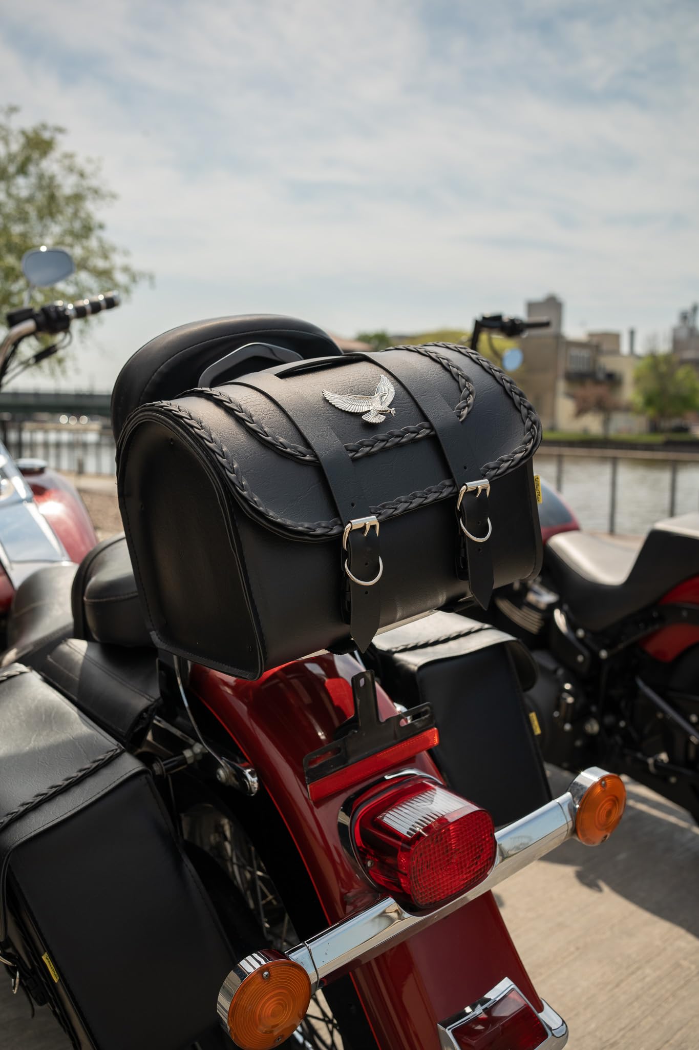 Dowco Willie & Max 58509-20 Black Magic Series Universal Fit 20L Motorcycle Tour Trunk - Synthetic Leather Storage for Cruiser & Touring Bikes - Perfect for Road Trips & Daily Commuting