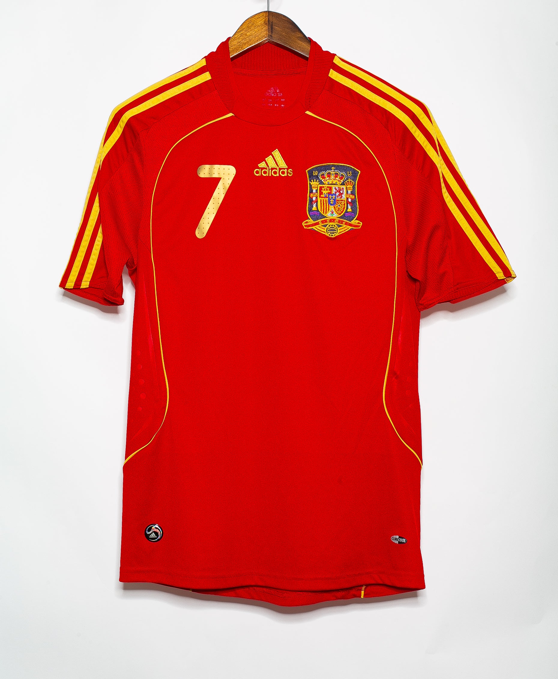 2008 Spain Home Soccer Jersey #7 David Villa (Men's) - Authentic Football Shirt for Fans & Collectors - Perfect for Matches, Events & Gifting