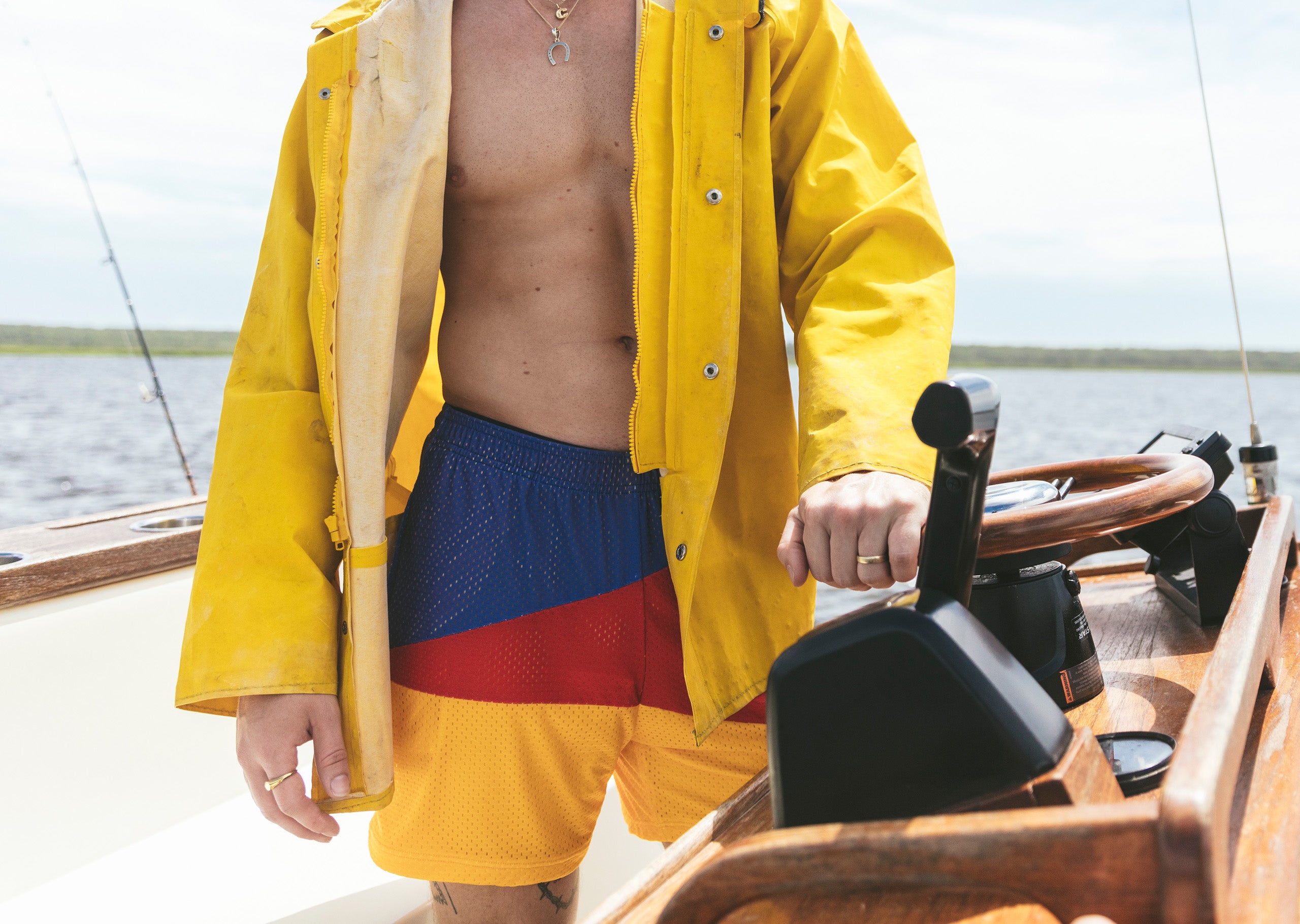 6 Pocket Lounge Shorts for Men - Comfortable & Stylish Sunfish Print Swim Trunks - Perfect for Beach, Pool, and Summer Vacations