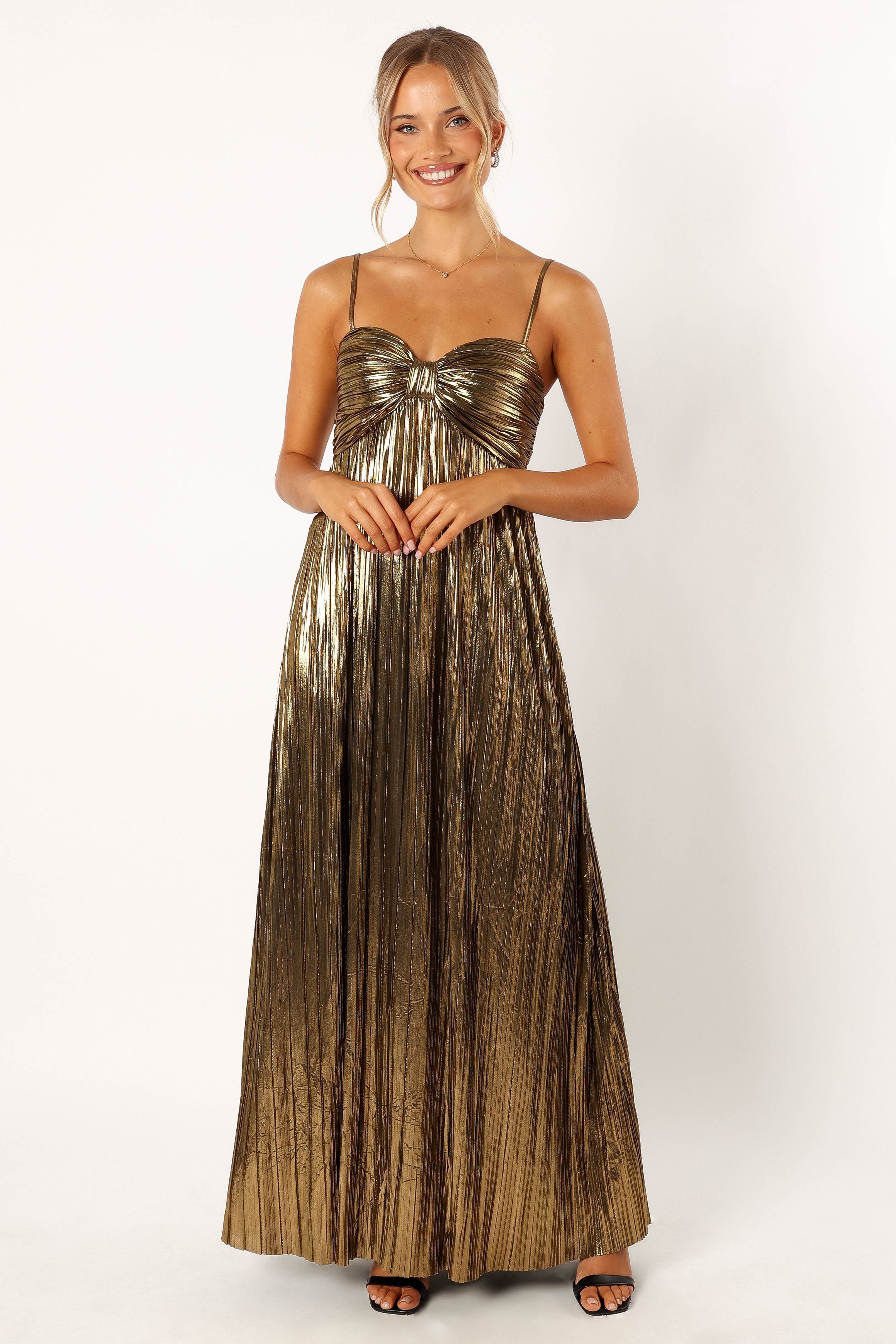Kanthro Pleated Maxi Dress in Gold - Elegant Long Flowy Dress for Women, Perfect for Weddings, Parties & Summer Vacations
