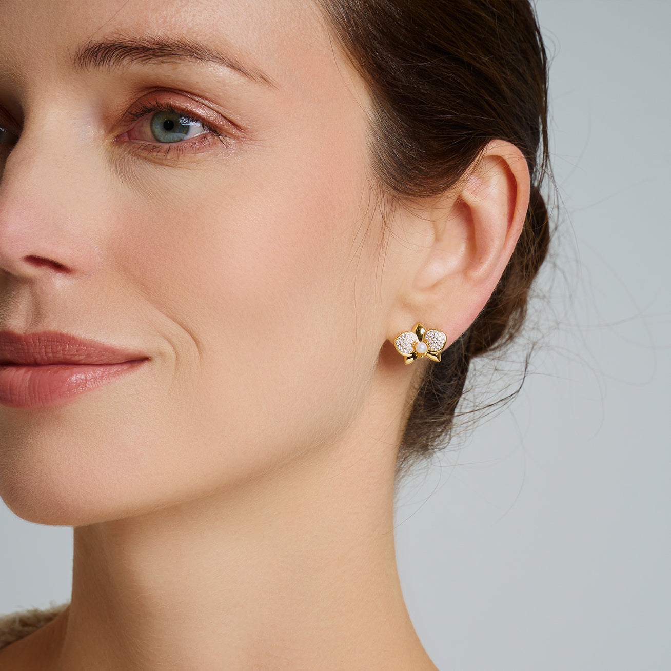 18K Solid Gold Diamond Akoya Hanadama Pearl Earrings - Luxury Pearl Jewelry for Women - Perfect for Weddings, Anniversaries & Special Occasions