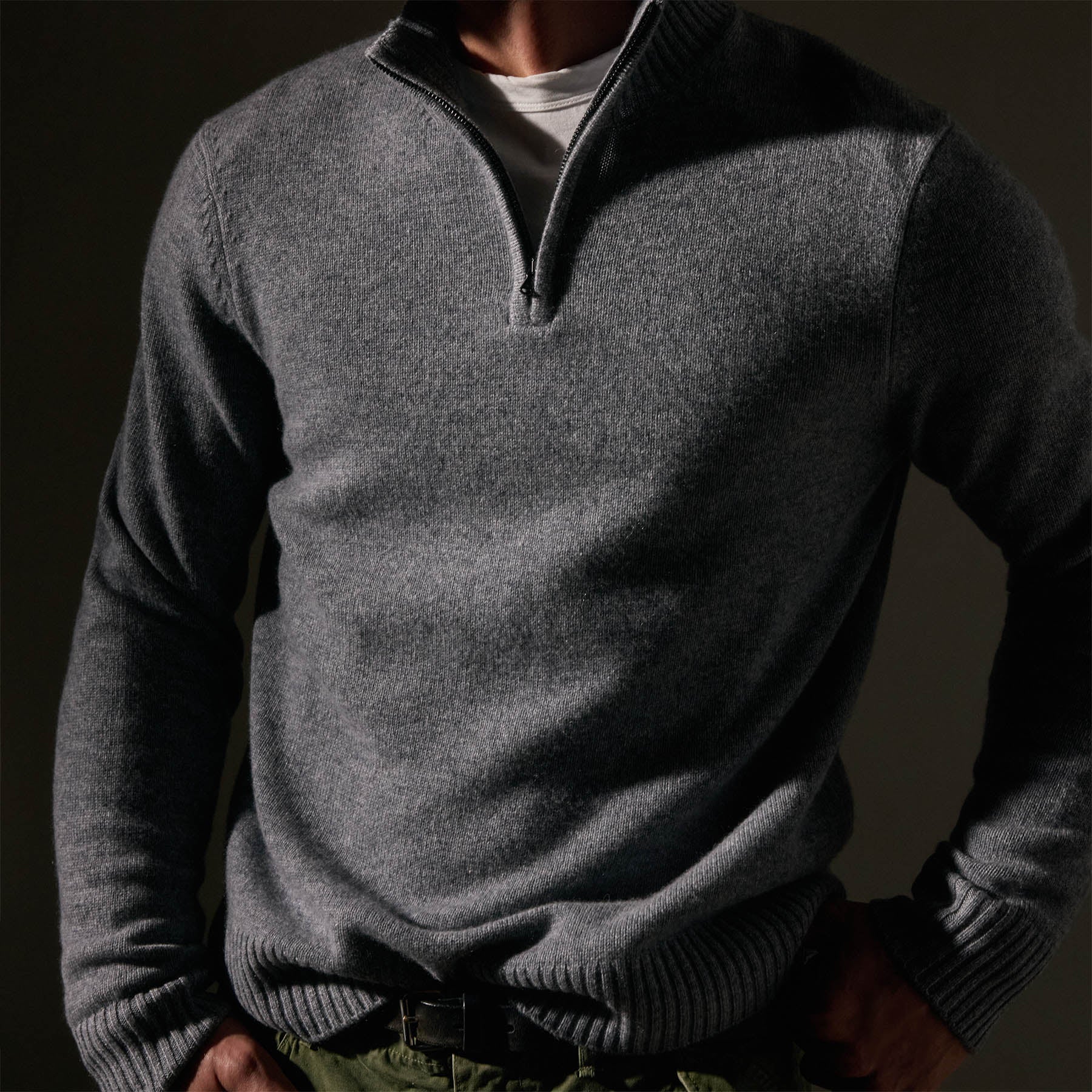Premium Cashmere Half Zip Sweater for Men & Women - Soft Heather Grey Pullover for Fall & Winter - Cozy Layering for Office, Travel & Casual Outings
