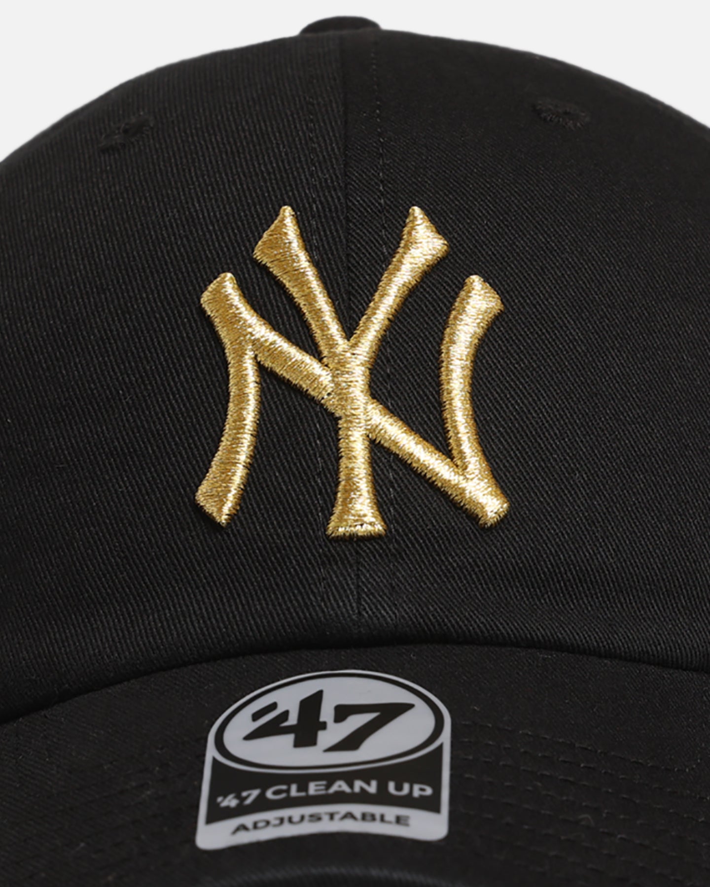 New York Yankees 'Metallic' 47 Clean Up Strapback Cap - Black/Gold Adjustable Hat for Baseball Fans & Streetwear Fashion