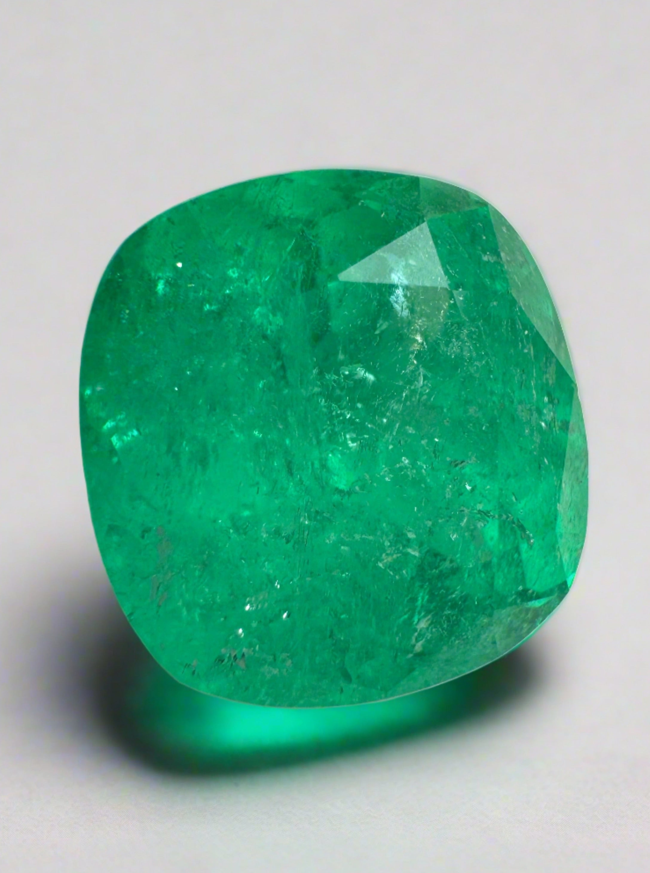 6.97 Carat Rich Green Natural Loose Colombian Emerald Cushion Cut Gemstone for Jewelry Making, Engagement Rings & Luxury Gifts