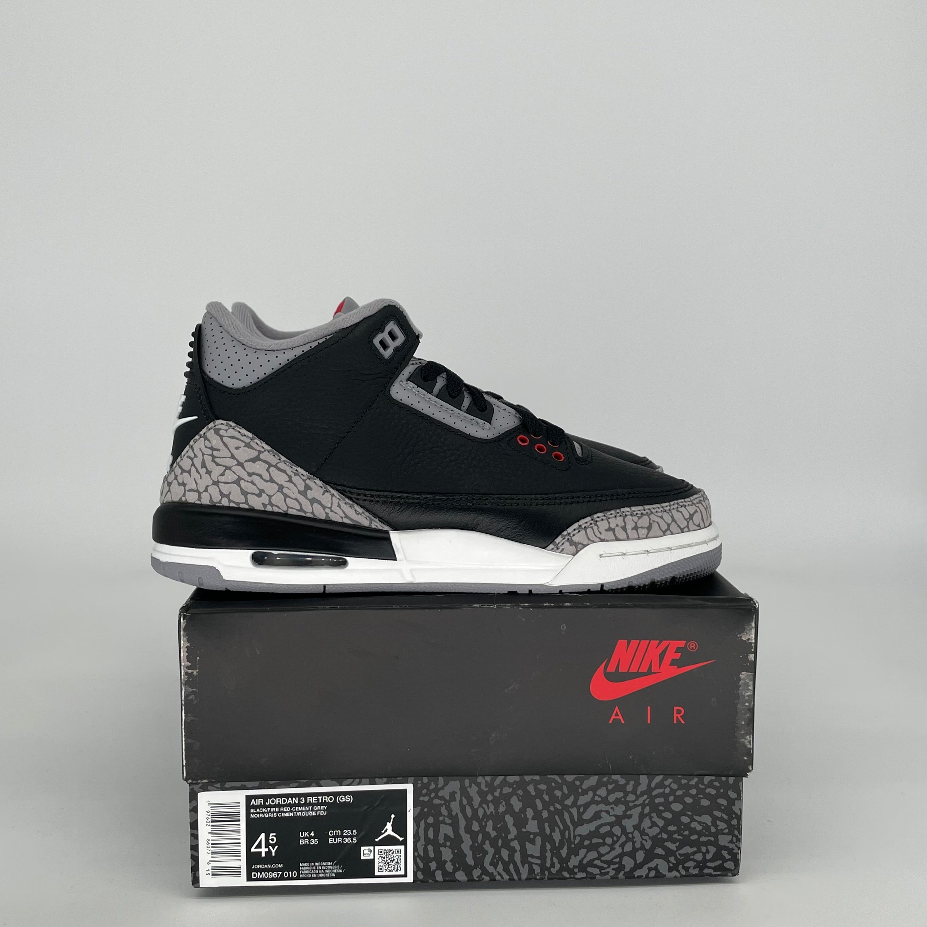 Original Air Jordan 3 Retro 'Black Cement' Sneakers - Size 4.5Y (DM0967-010) - Men's Basketball Shoes for Streetwear & Casual Style
