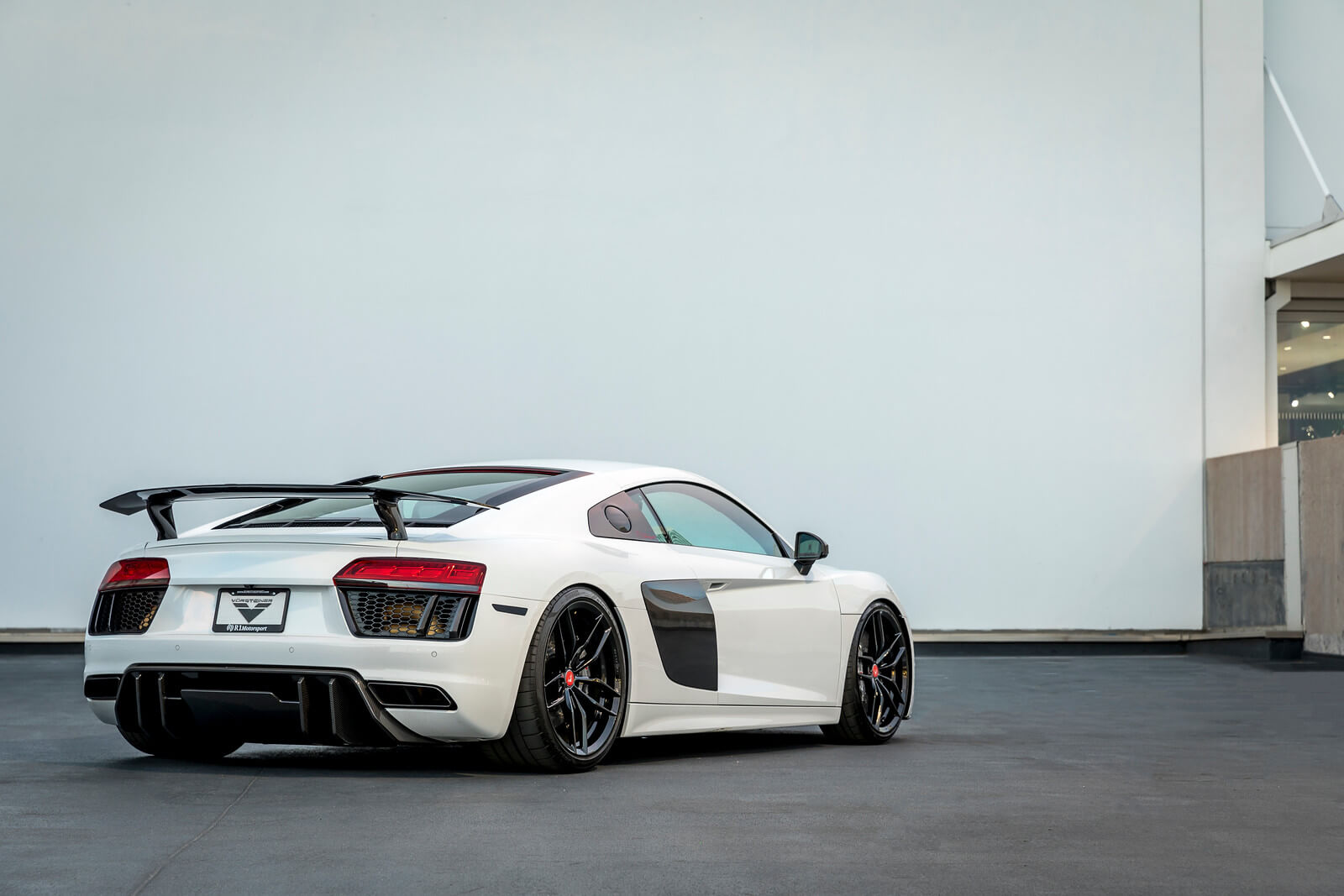 Audi R8 VRS Aero Program 20V FF 105 - High Performance Carbon Fiber Rear Wing for Track & Street Racing