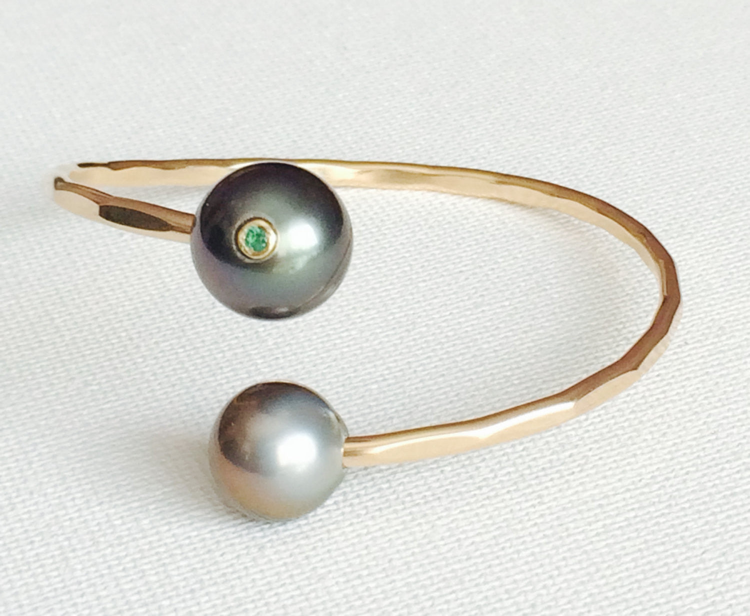 Cuff Adora Emerald Tahitian Pearl Bracelet (B268) - Elegant Jewelry for Women, Perfect for Weddings, Parties & Special Occasions