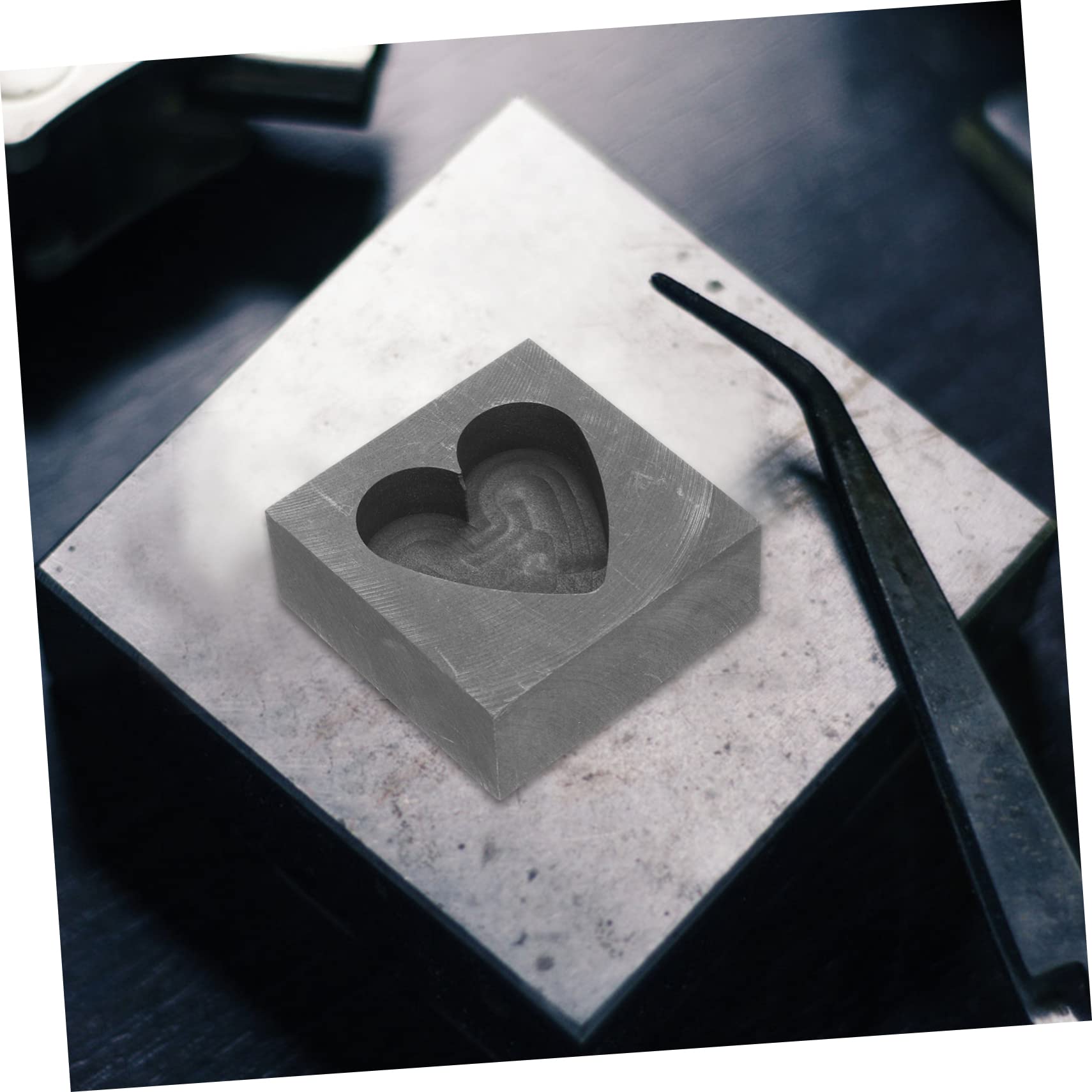 Premium Heart-Shaped Graphite Ingot Molds for Gold & Silver Casting - High Thermal Conductivity Metal Melting Molds - Perfect for Jewelry Making, DIY Metalworking & Precious Metal Refining