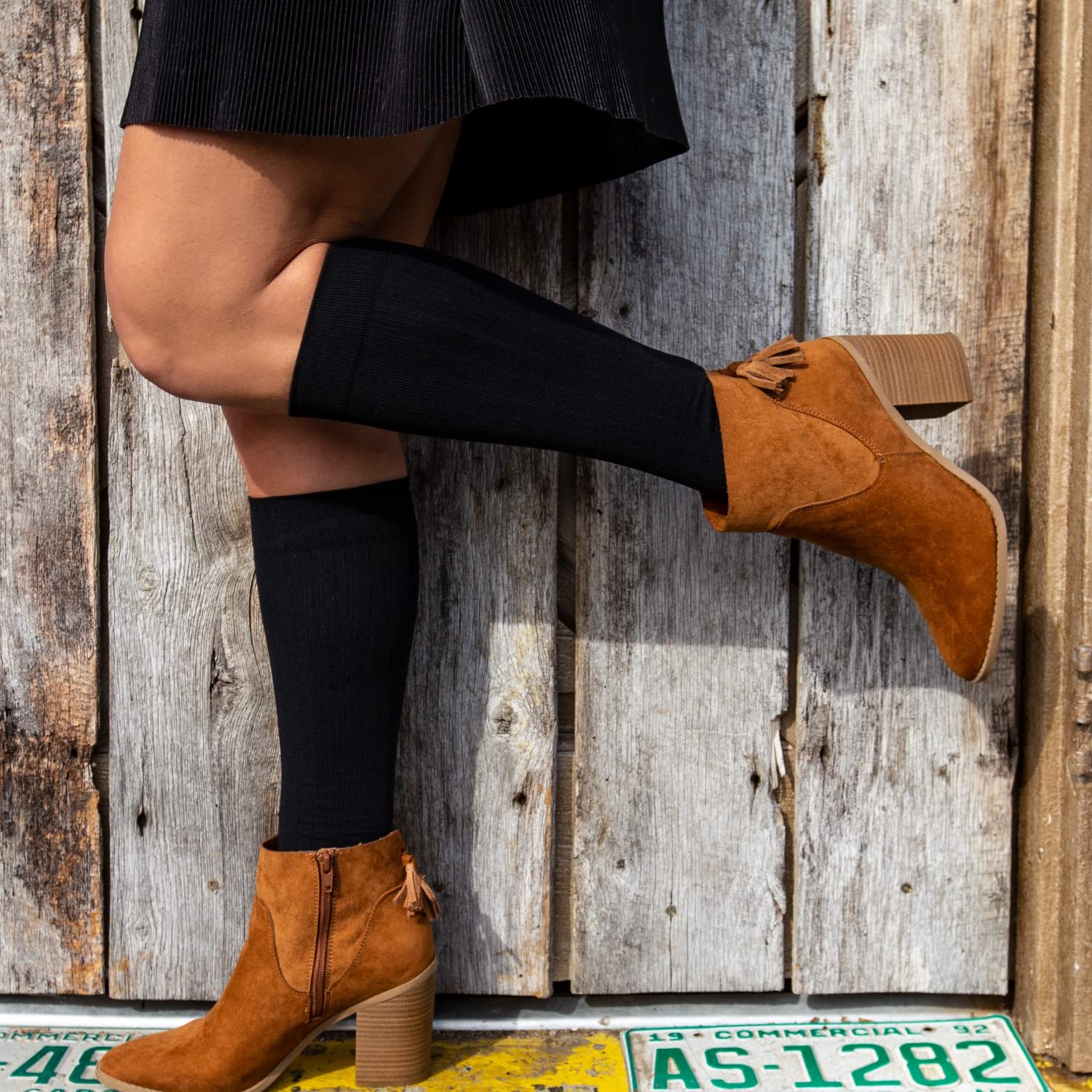 Freedom 20-30 mmHg Knee High Compression Socks for Men & Women - Improve Circulation & Reduce Swelling - Perfect for Running, Travel & Long Work Shifts
