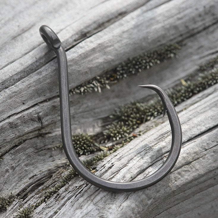 BKK SS Heavy Circle Hooks (Bulk 25 Pack) - Premium Saltwater Fishing Hooks for Big Game Fish Like Tuna, Marlin and Swordfish