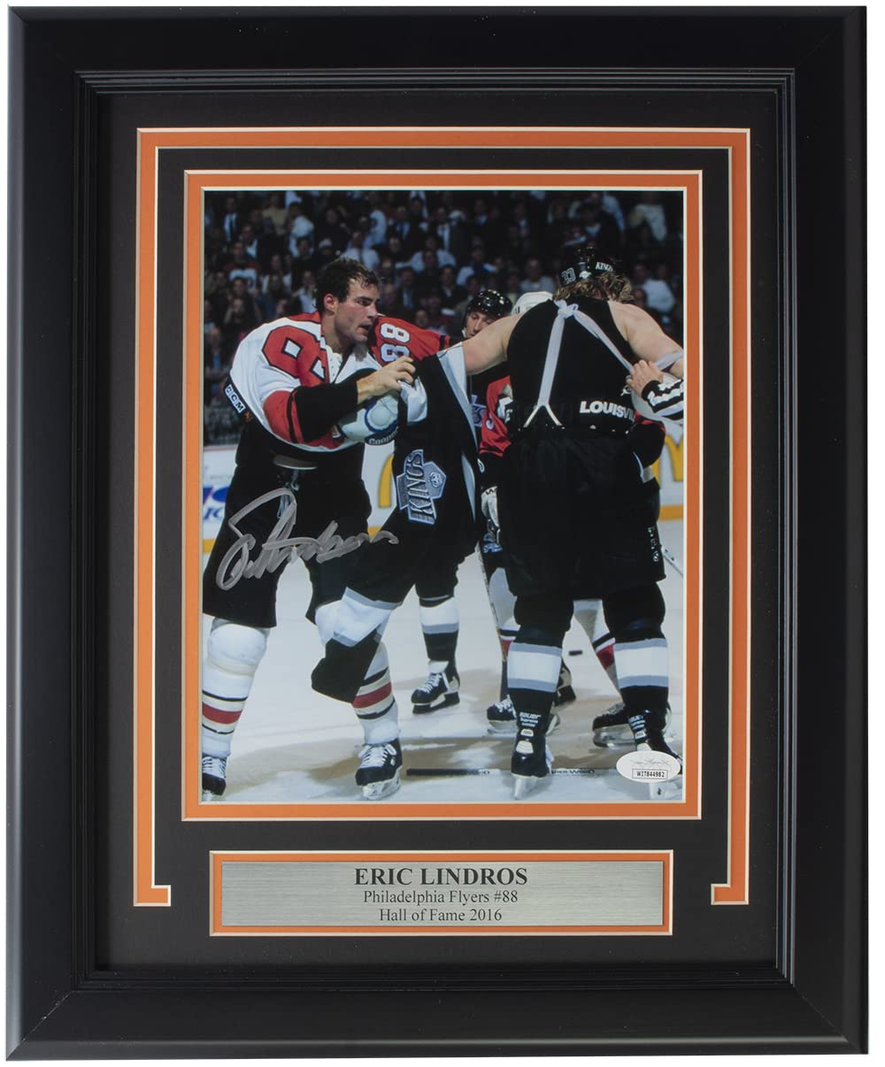 Eric Lindros Autographed 8x10 Philadelphia Flyers Photo - JSA Certified - Perfect for Hockey Fans, Memorabilia Collectors & Man Cave Decor