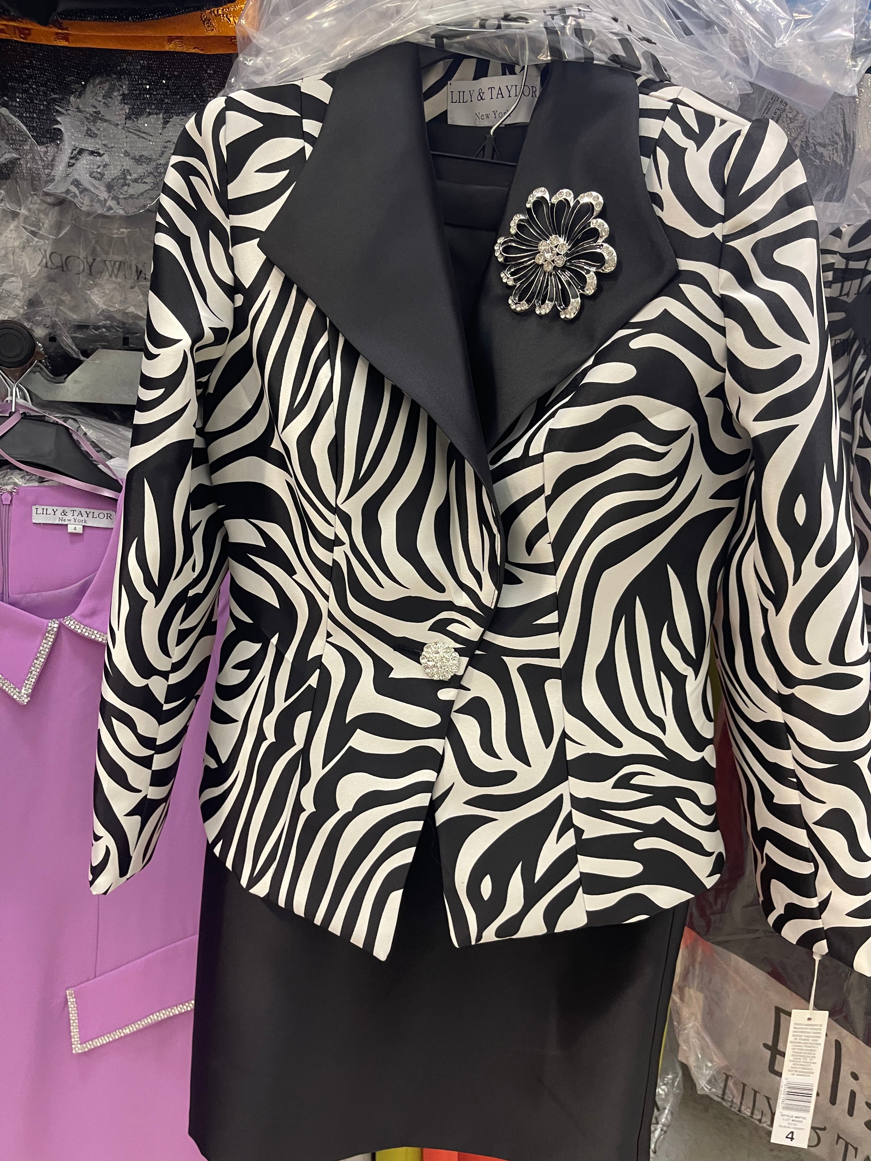 Lily & Taylor 4713 - Premium Women's Fashion Accessories for Everyday Wear | Perfect for Office, Parties & Casual Outfits