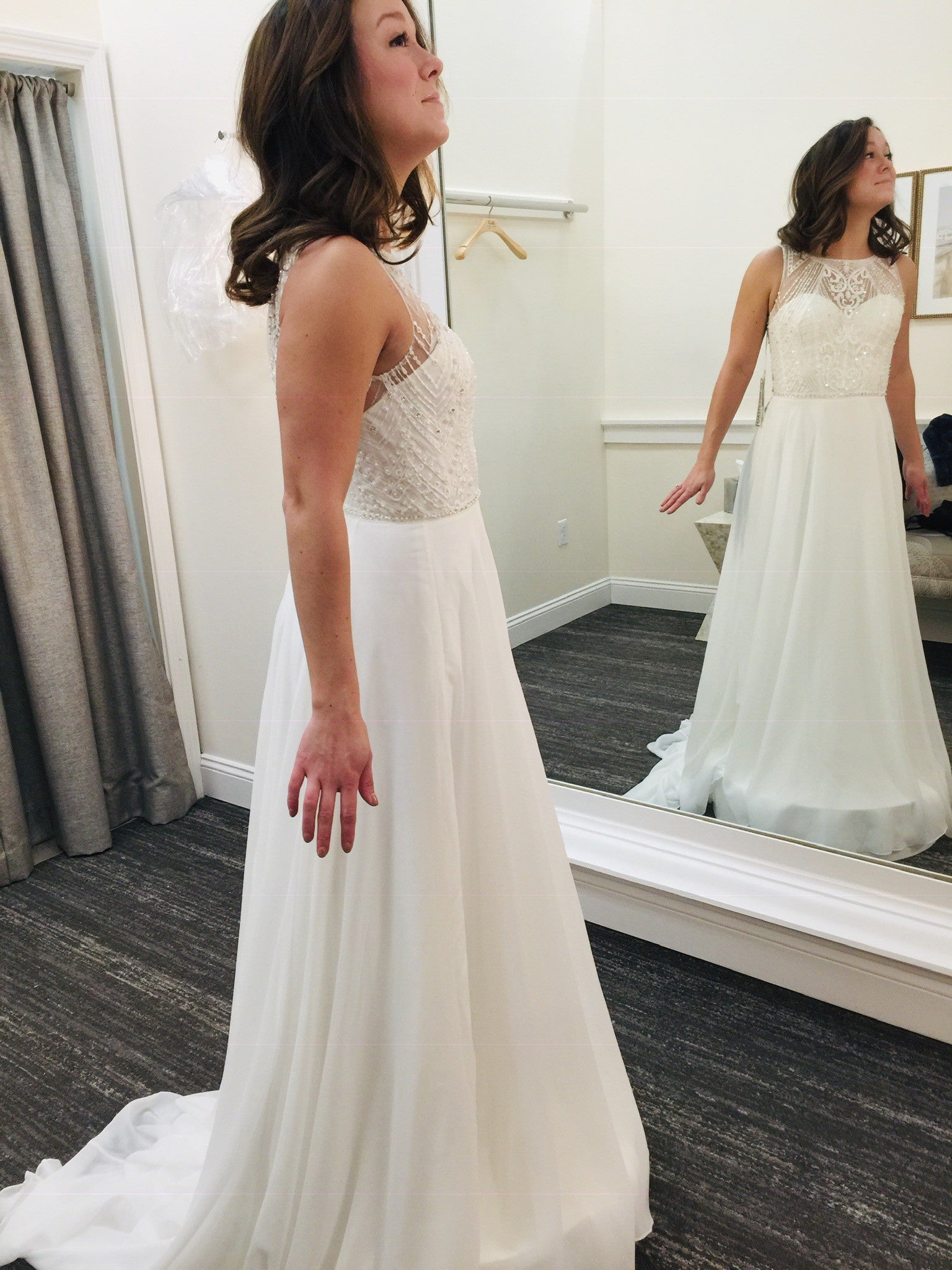 Watters Hathaway 19705 Plus Size Wedding Gown Sample Dress - Perfect for Bridal Shop Try-Ons and Curvy Bride Fittings