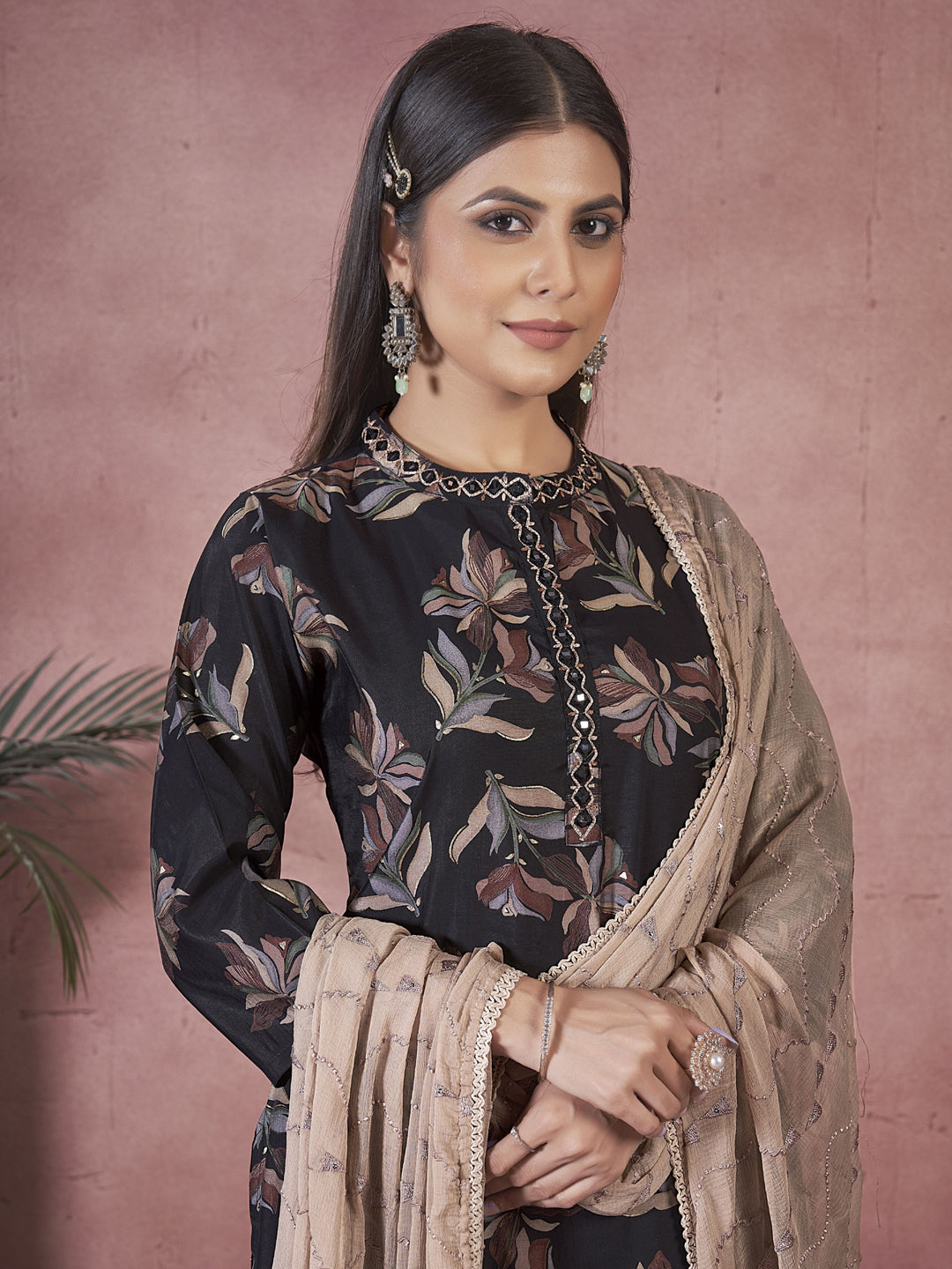 Elegant Black Ready-to-Wear Pant Suit with Exquisite Designer Embroidery - Perfect for Weddings, Parties & Formal Occasions