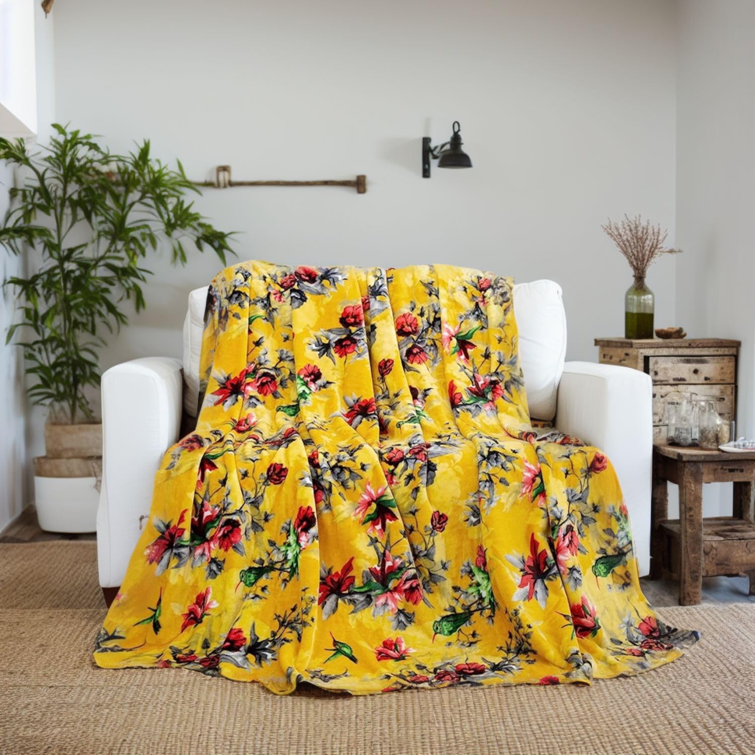 DaDa Bedding Vibrant Tropical Hummingbird Fleece Throw Blanket - Super Soft Faux Mink Blanket for Sofa, Couch & Bed - Cozy Lightweight 50