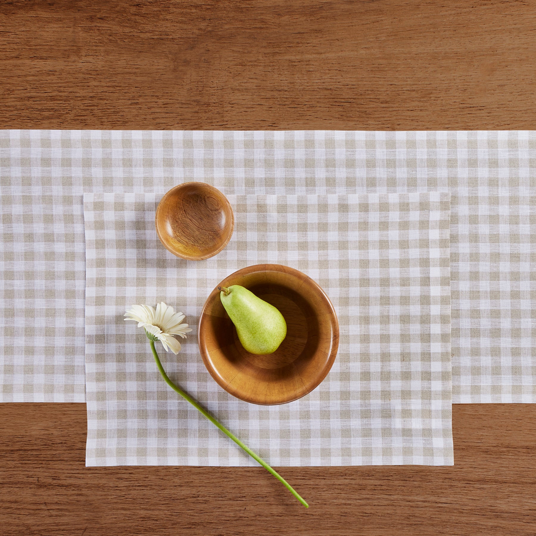 Stylish Gingham Placemats Set of 4 - Premium Cotton Table Mats for Dining & Kitchen Decor - Perfect for Parties, Picnics & Everyday Use