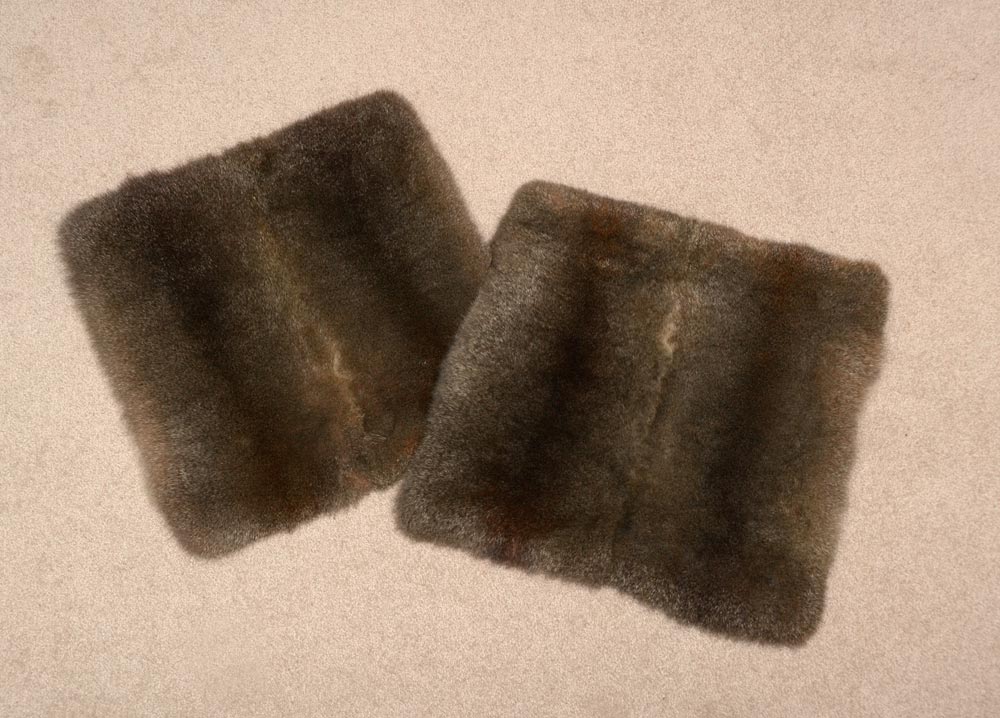 Natural Warm Grey Possum Fur Cushion Cover - Soft & Luxurious Throw Pillow Case for Sofa, Bed, Chair - Cozy Home Decor for Living Room, Bedroom & Office