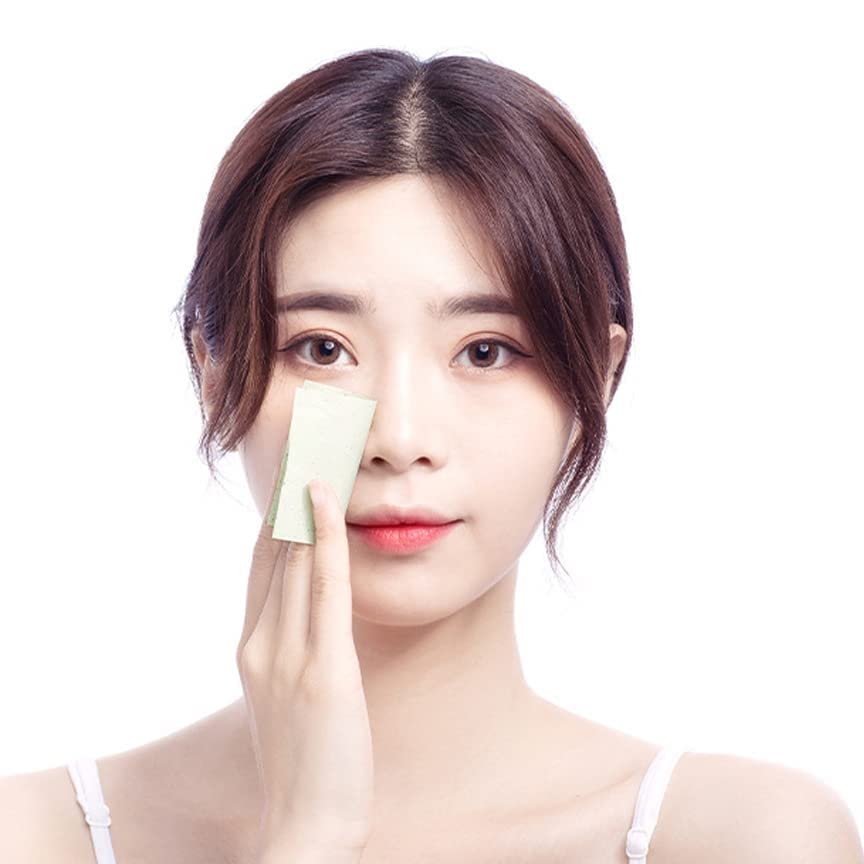 WENGONVILA Oil Absorbing Blotting Papers for Face - 100 Sheets | Matte Finish & Shine Control | Perfect for Oily Skin, Makeup Touch-Ups & On-the-Go Use