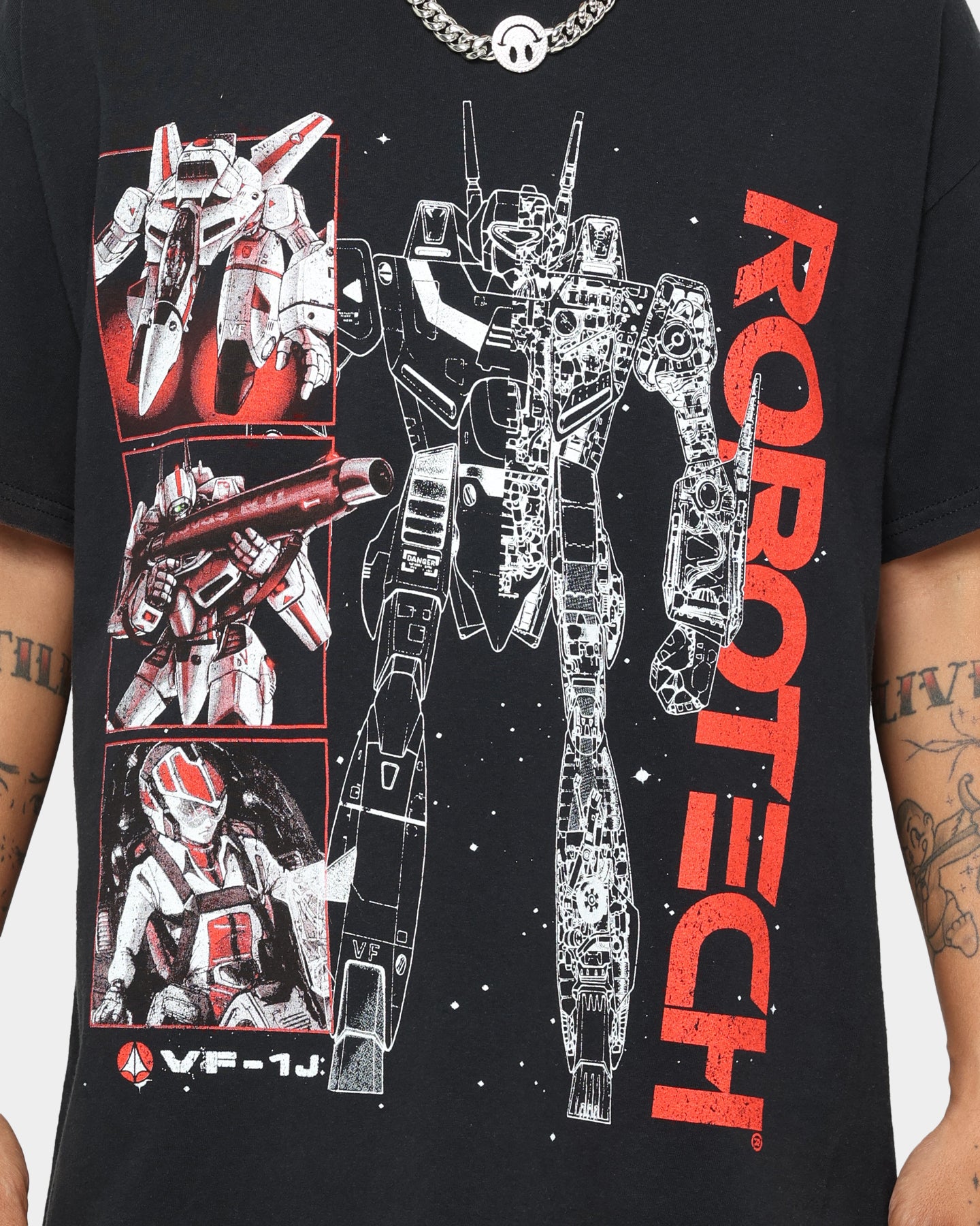 American Thrift X Robotech VFIJ Vintage Washed Black T-Shirt | Retro Anime Tee for Fans, Casual Wear & Collectors