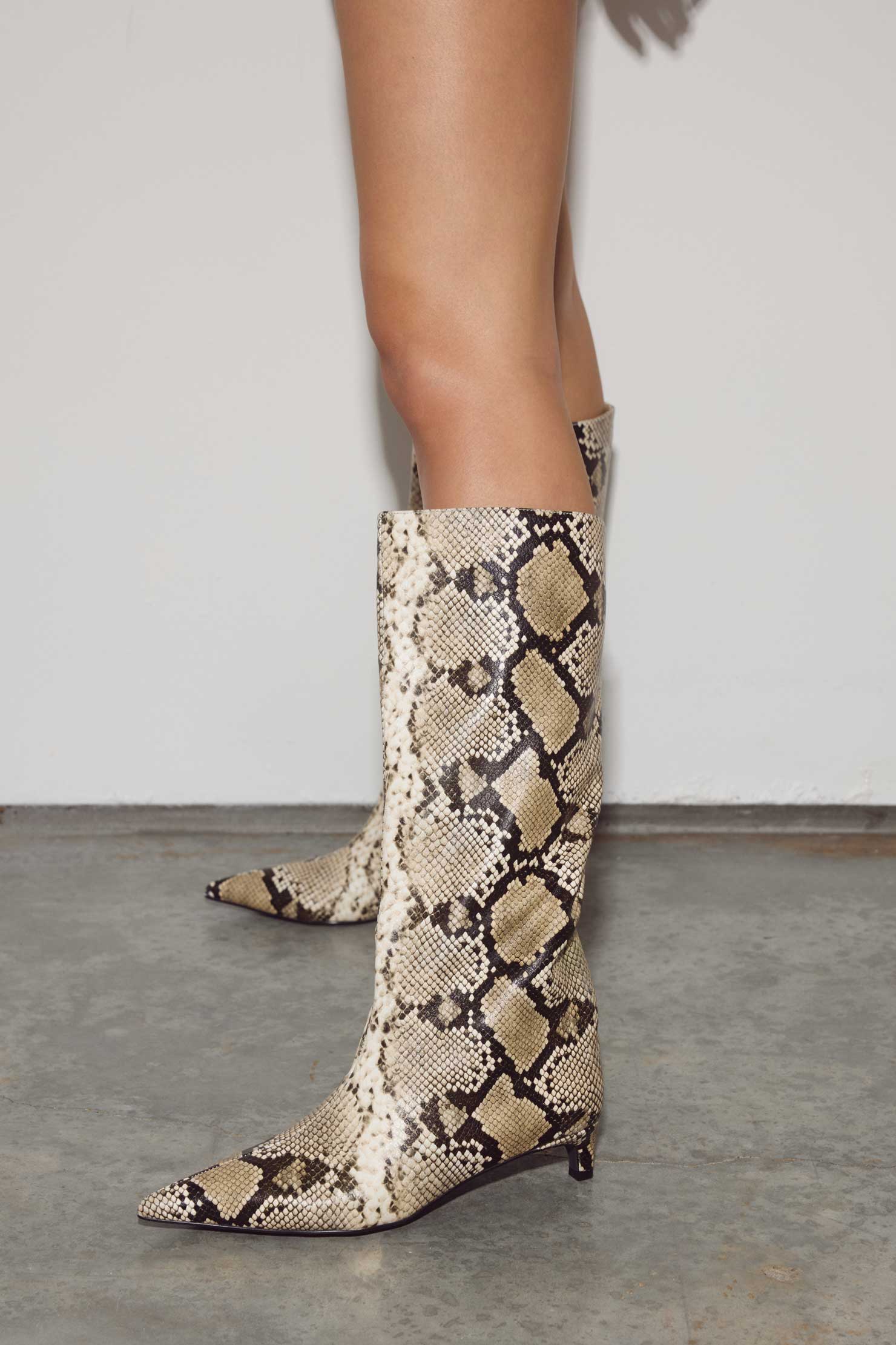 Stacey Snake Boots - Women's Waterproof Snake Proof Boots for Hiking, Hunting & Outdoor Adventures