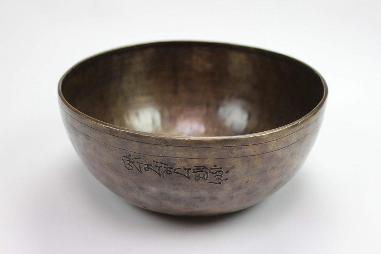 Healing Heart Chakra Singing Bowl with Compassion Mantra - Perfect for Meditation, Yoga & Spiritual Healing