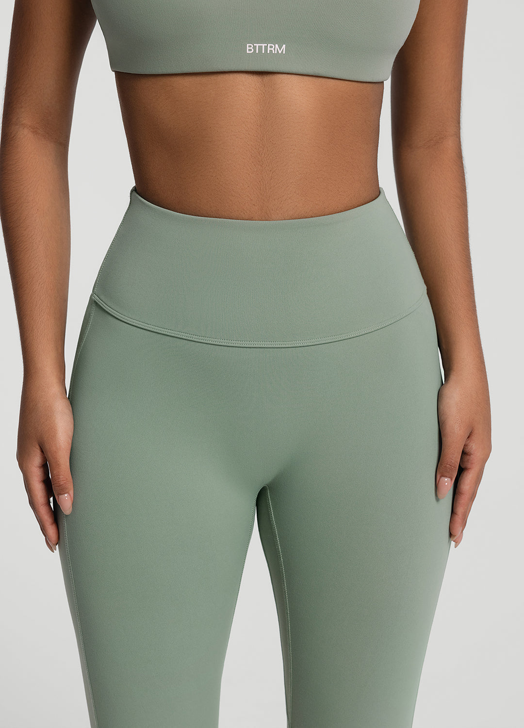 Ruched Flared Leggings for Women - High Waist Yoga Pants with Side Pockets - Perfect for Workouts, Yoga & Casual Wear