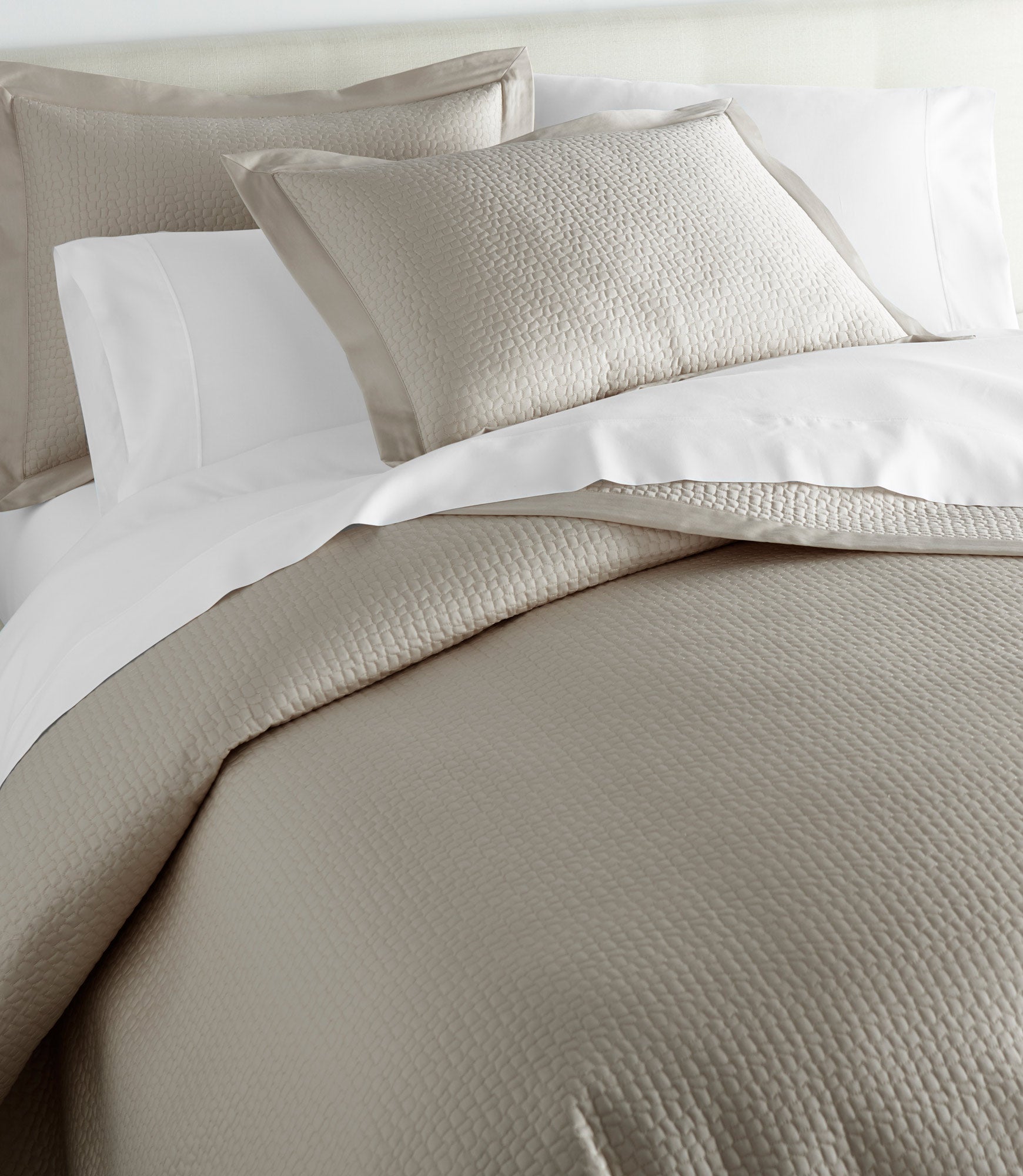 Hamilton Quilted Sham - Premium Decorative Pillow Cover for Bedroom & Living Room - Soft Cotton Sham with Elegant Quilted Design - Perfect for Home Decor, Guest Rooms, and Cozy Spaces
