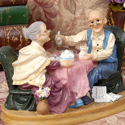 Golden Wedding Cake Topper - 50th Anniversary Couple in Gold Car for Wedding Cake Decorations - Perfect for Anniversaries, Bridal Showers & Romantic Celebrations