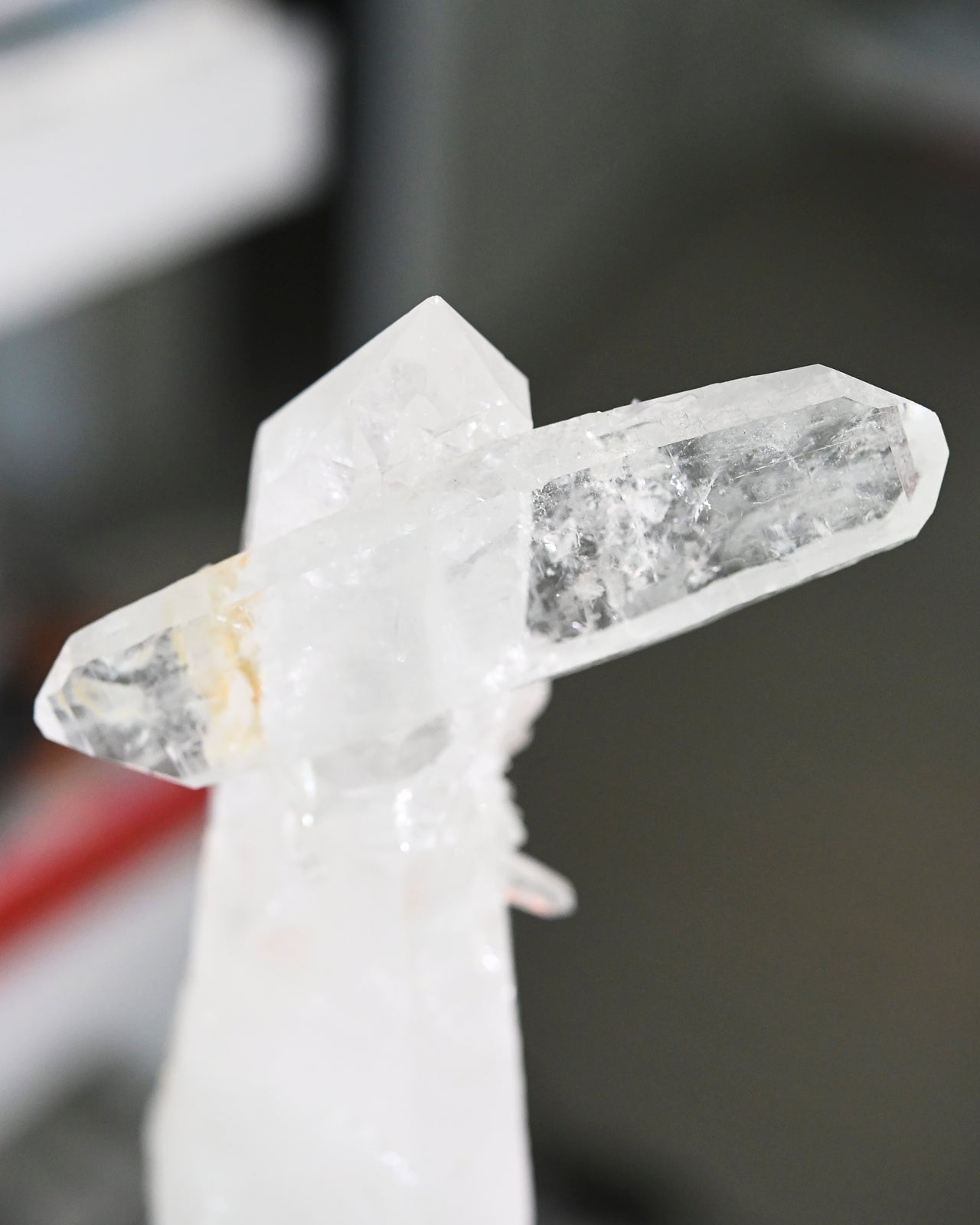 Double Terminated Lemurian Crystal with Stand - Natural Healing Stone for Meditation, Energy Work & Spiritual Growth | Perfect for Home Decor, Reiki Practice & Chakra Balancing