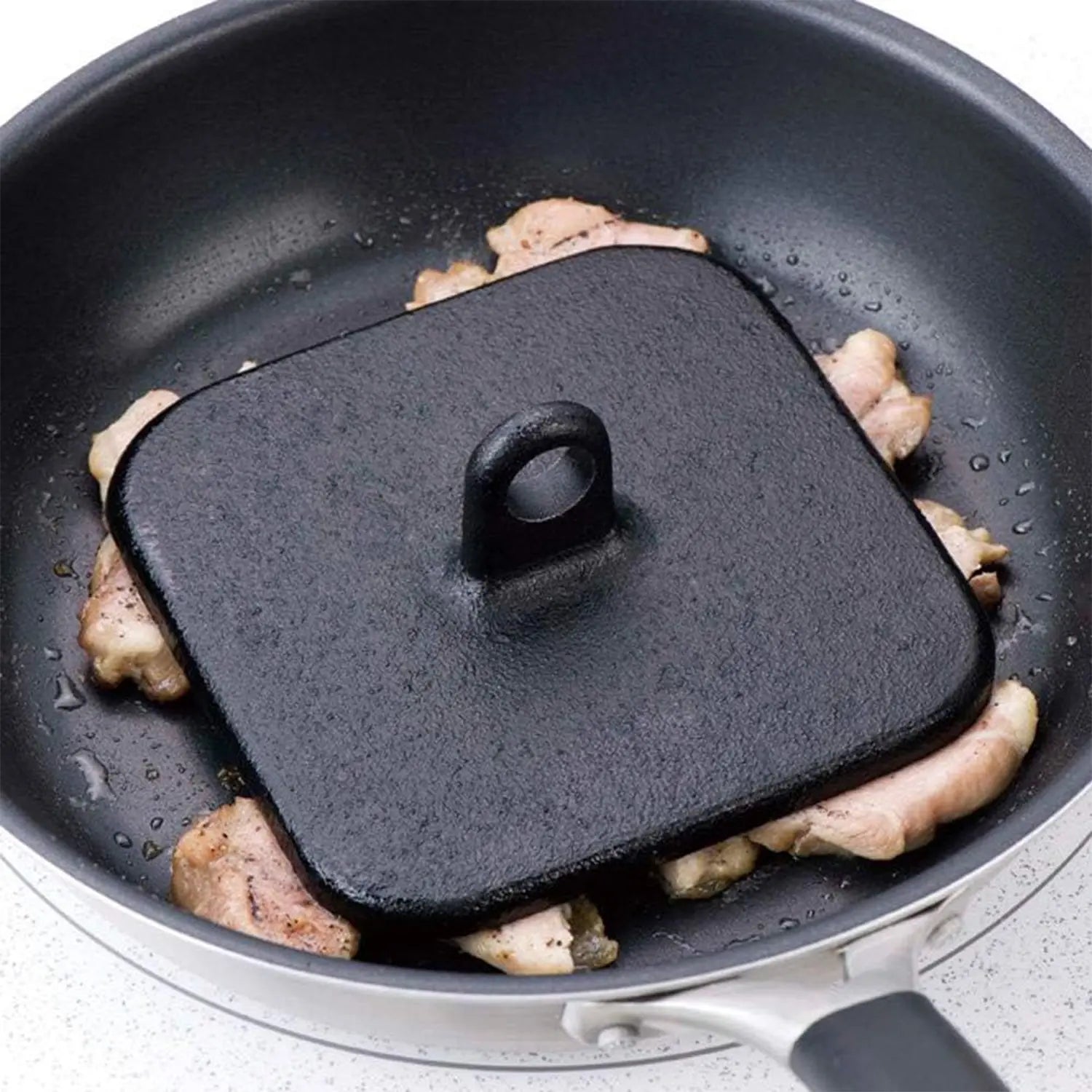 Premium Kai Cast Iron Grill Pan & Bacon Press - Heavy Duty Griddle for Steaks, Burgers & Sandwiches - Perfect for Indoor/Outdoor Cooking, BBQ & Camping