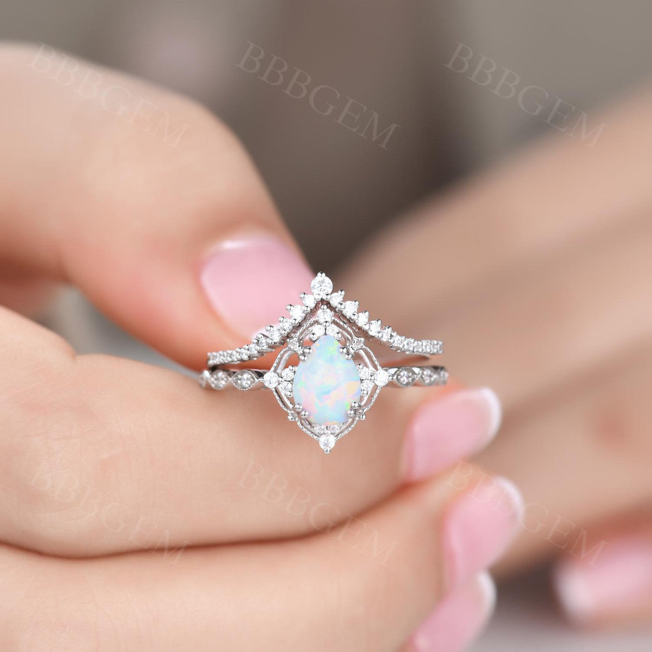 Vintage White Opal Engagement Ring Set - 14K Rose Gold Wedding Band for Women, Bridal Anniversary Jewelry Gift (Perfect for Proposals, Weddings & Romantic Occasions)