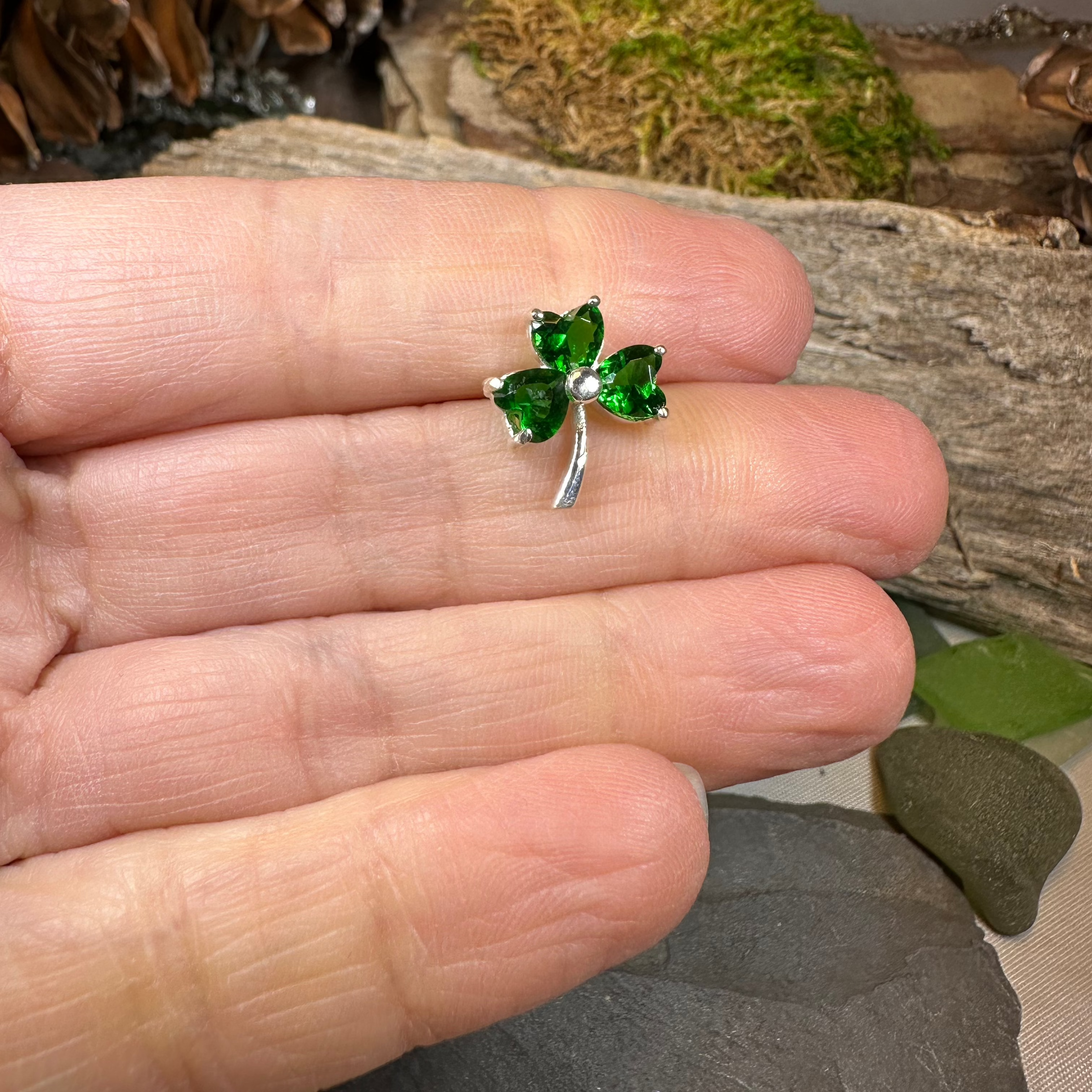 Irish Forever Shamrock Lapel Pin - Elegant Clover Brooch for St. Patrick's Day, Irish Pride & Formal Events - Perfect for Suits, Blazers & Celebrations