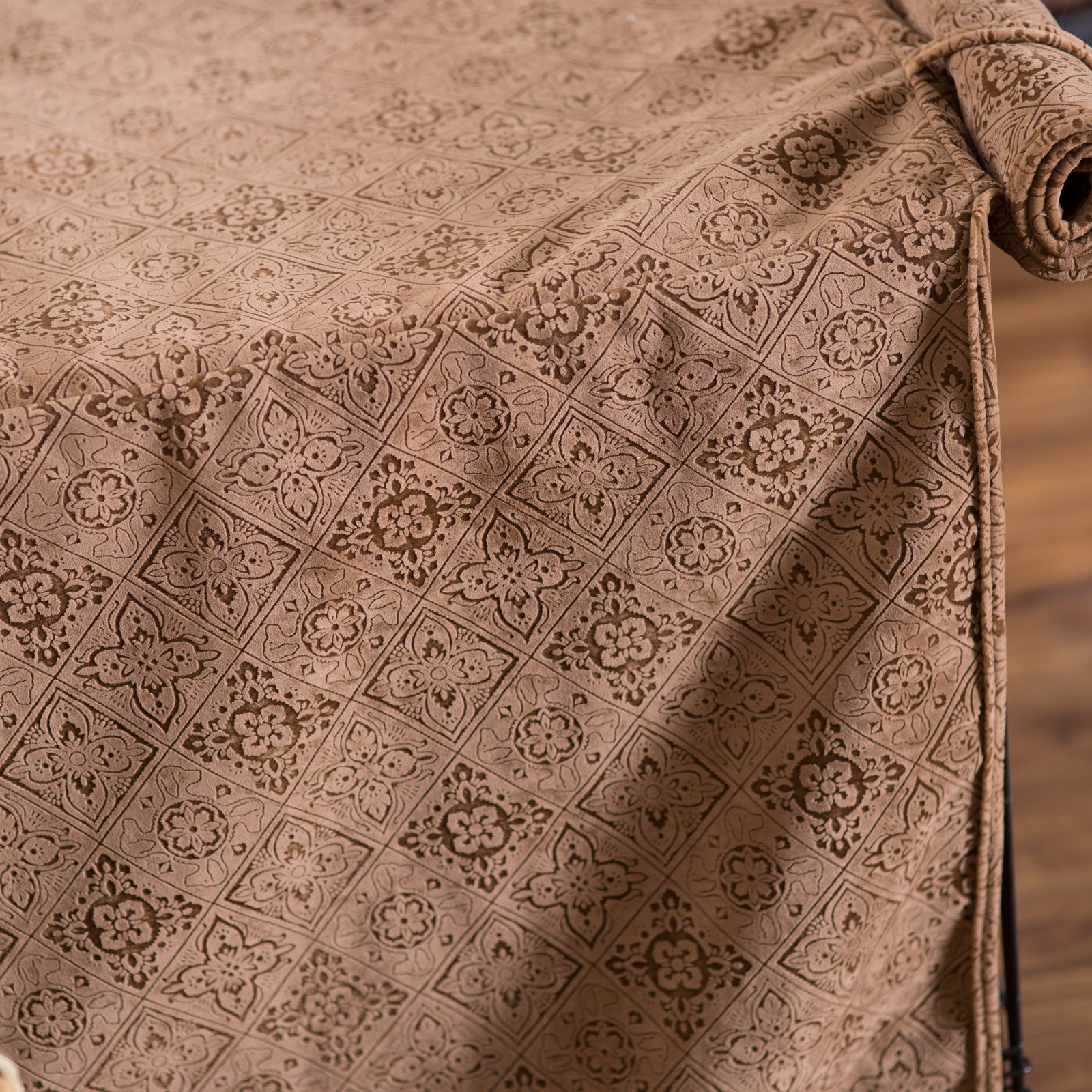 Luxury Dog Crate Cover for Small Dogs - Soft Herringbone Fabric - Perfect for Pet Beds, Travel & Home Decor