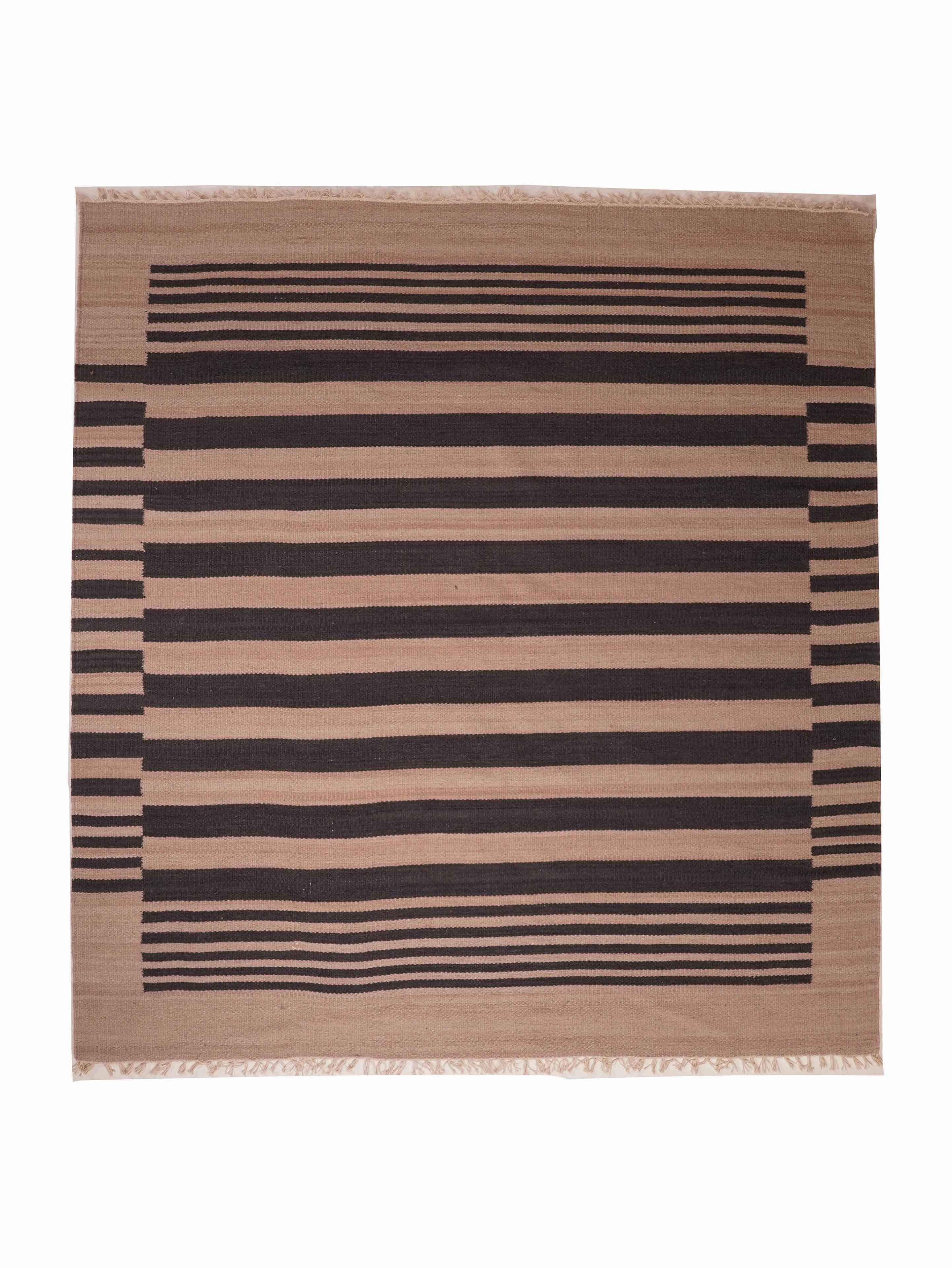 Hand Woven Bohemian Area Rug - Soft & Durable for Living Room, Bedroom, or Home Decor | Eco-Friendly & Stylish Floor Covering