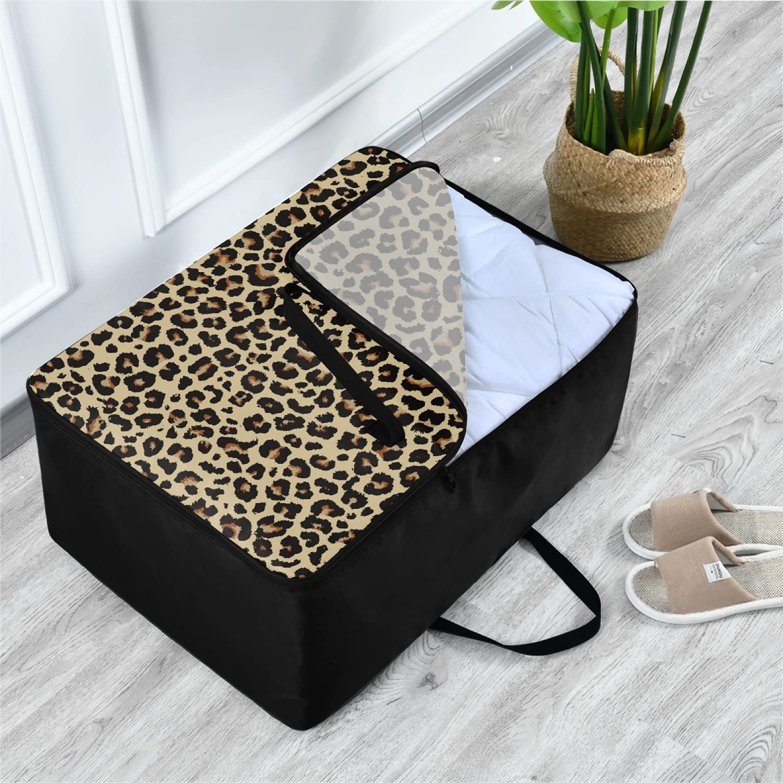 ALAZA Cheetah Print Large Storage Bag - Space Saving Laundry Bag for Comforters, Quilts, Bedspreads & Pillows - Travel Luggage Organizer, Moving Tote & Closet Storage Solution - Perfect for Home Organization & Travel Packing