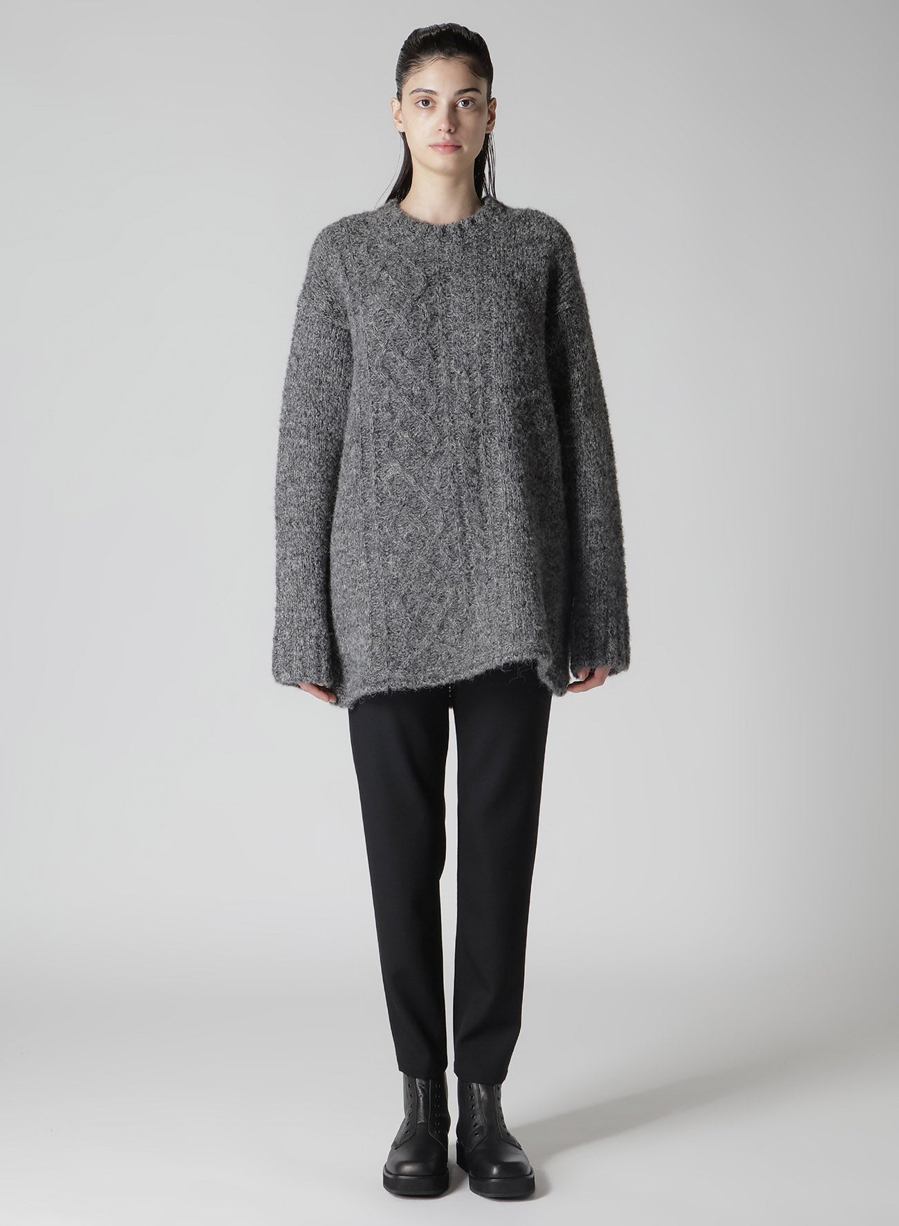 Chunky Cable Knit Sweater Women's Round Neck Winter Pullover - Cozy & Stylish for Casual Outings, Office Wear & Holiday Gatherings