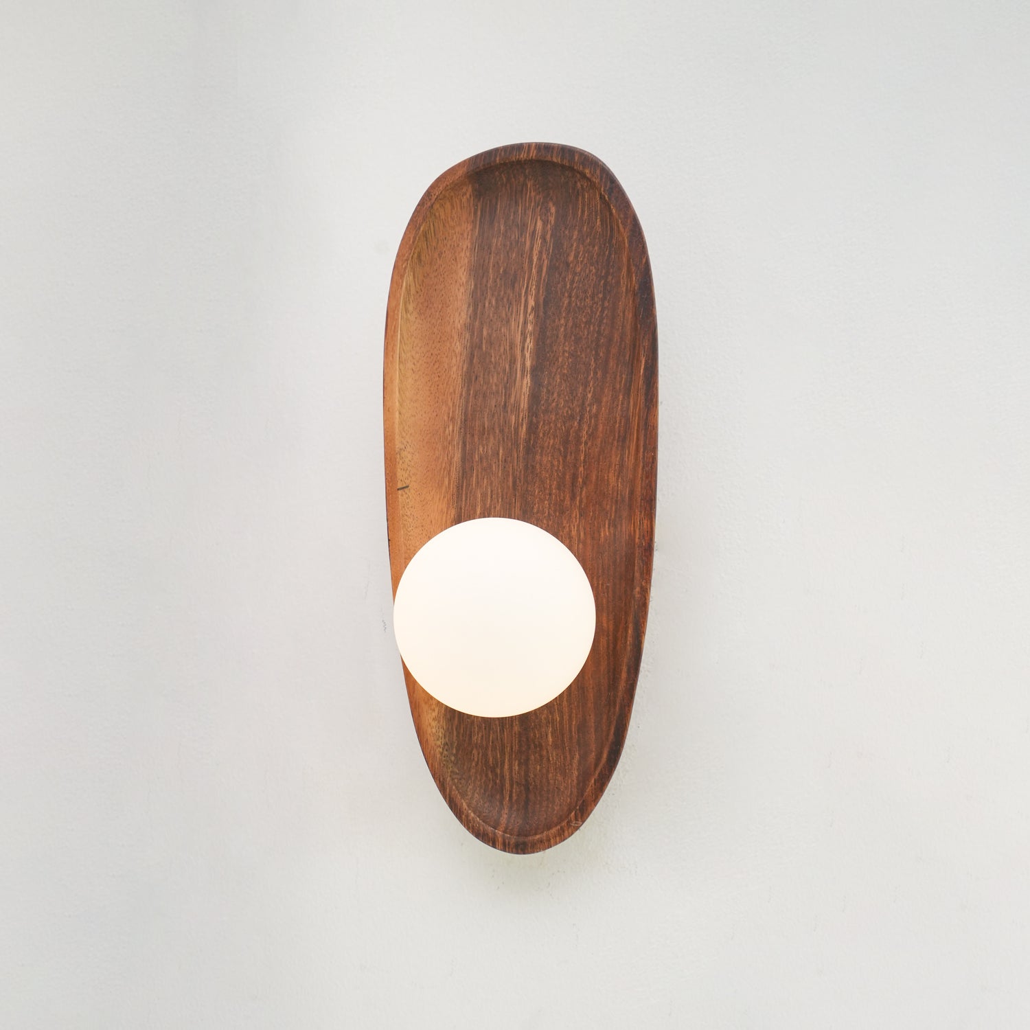 Eivor Wall Lamp - Modern LED Sconce Light Fixture for Bedroom, Living Room & Hallway - Energy Efficient Indoor Lighting