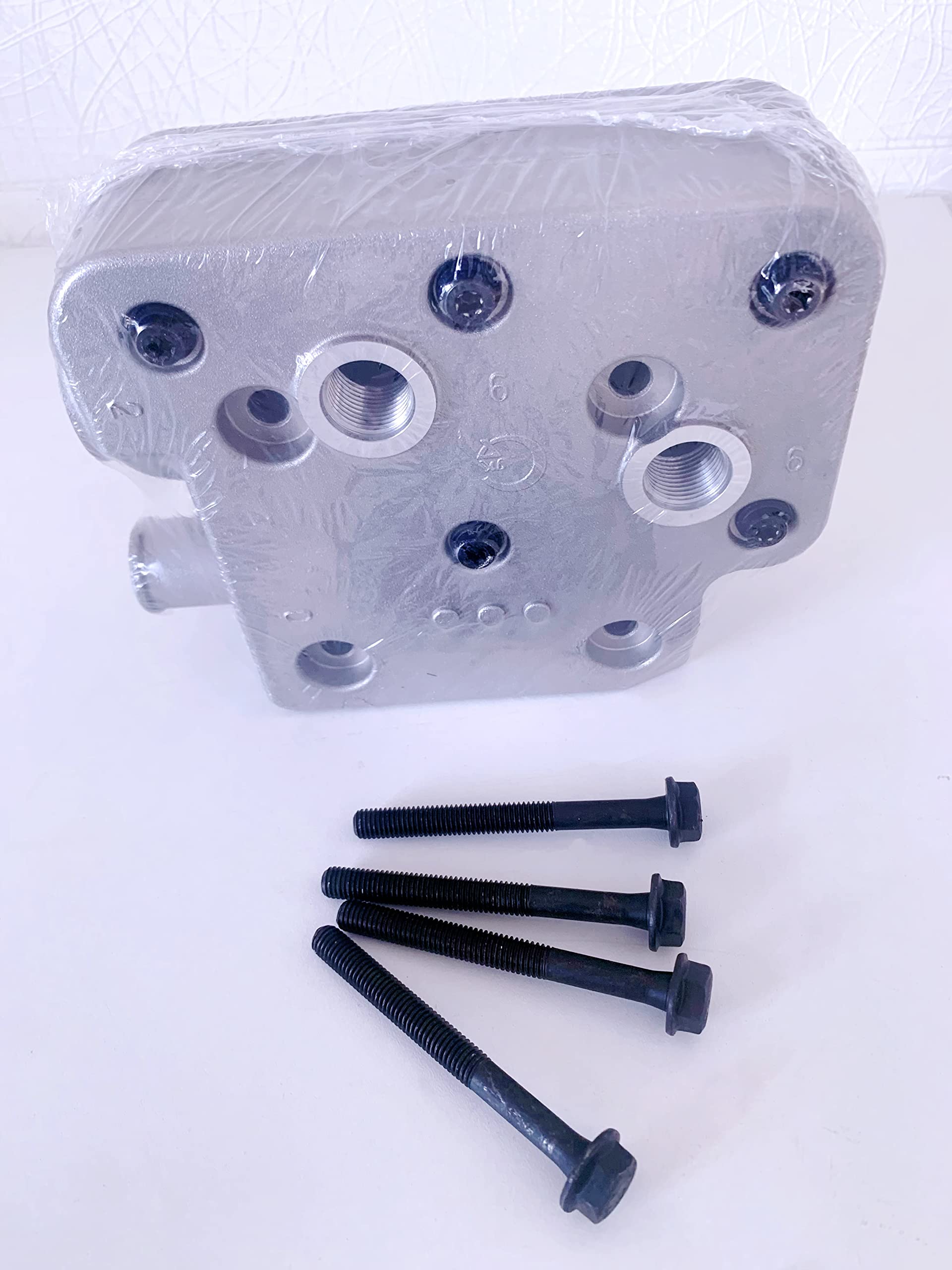Cummins Compatible Cylinder Head Air Compressor 9111539202, 9111539202, 9111539202, 4089207, 4936226, 4309439 - Replacement Part for Heavy-Duty Trucks & Industrial Equipment