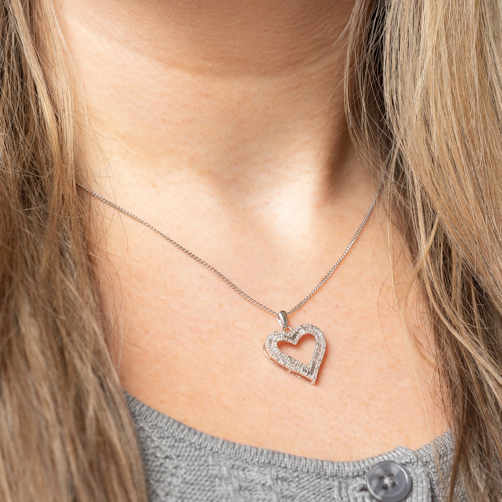 0.60ctw Diamond Heart Pendant Necklace - 14K White Gold Elegant Jewelry Gift for Women - Perfect for Valentine's Day, Anniversary & Romantic Occasions