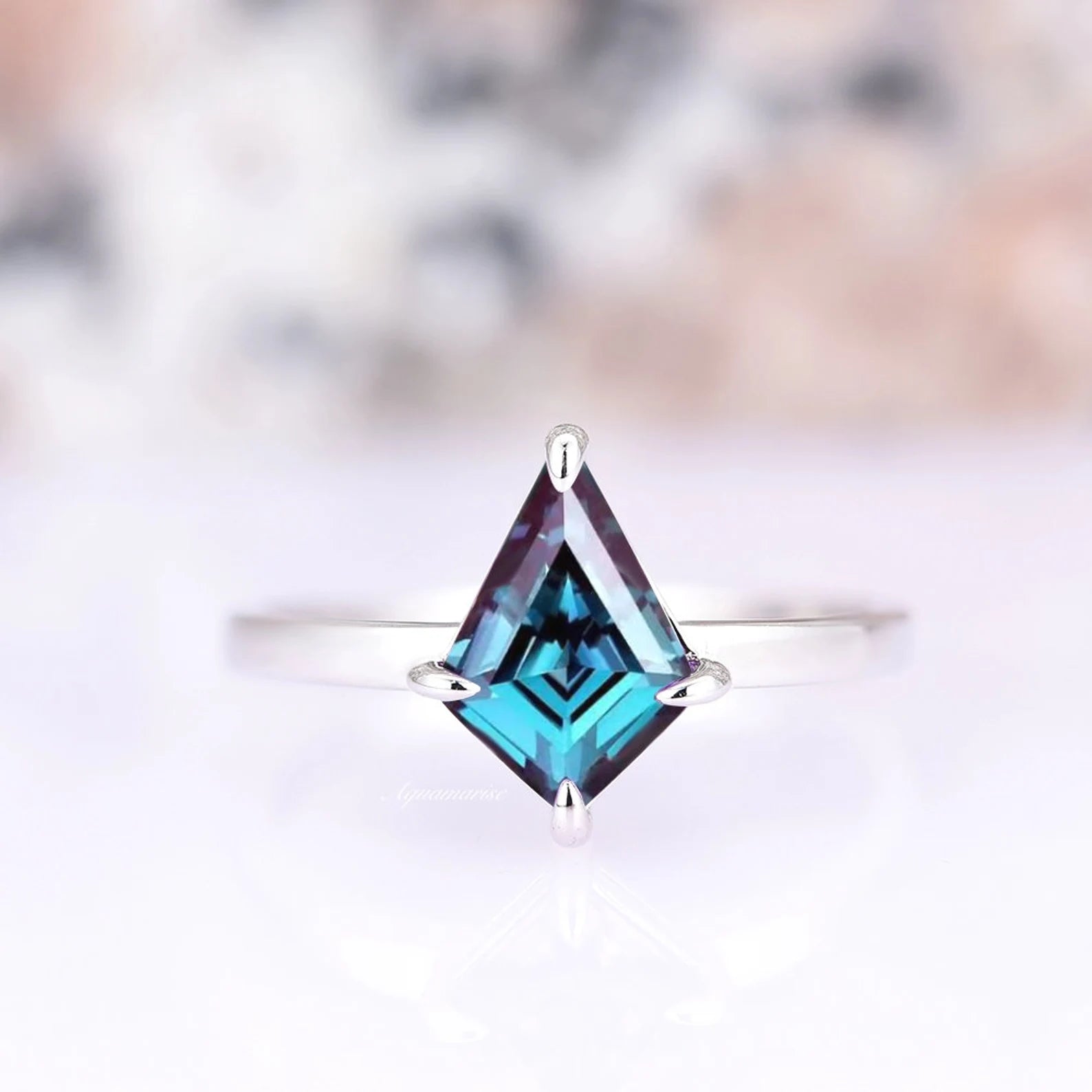 Alexandrite Couples Ring for Women & Men - Genuine Color Changing Gemstone Wedding Band - Perfect for Anniversaries, Engagements & Romantic Gifts
