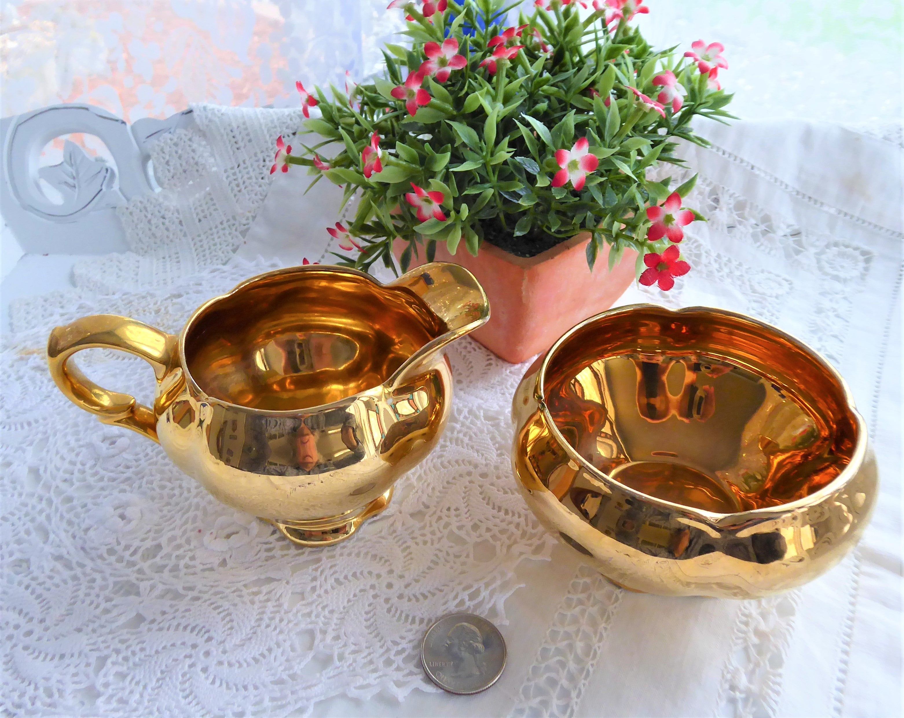 Vintage Royal Winton Golden Age Cream and Sugar Set - 1960s Gold Luster Porcelain for Tea Time & Collectible Display