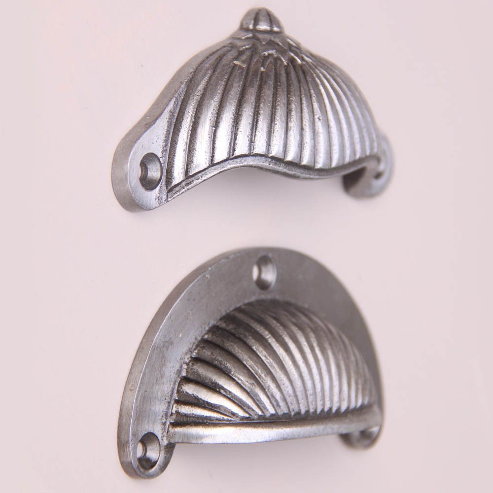 Natural Iron Reeded Hooded Drawer Handle - Rustic Cabinet Pulls for Kitchen & Bathroom - Vintage Style Hardware for Home Decor & Furniture Upgrade