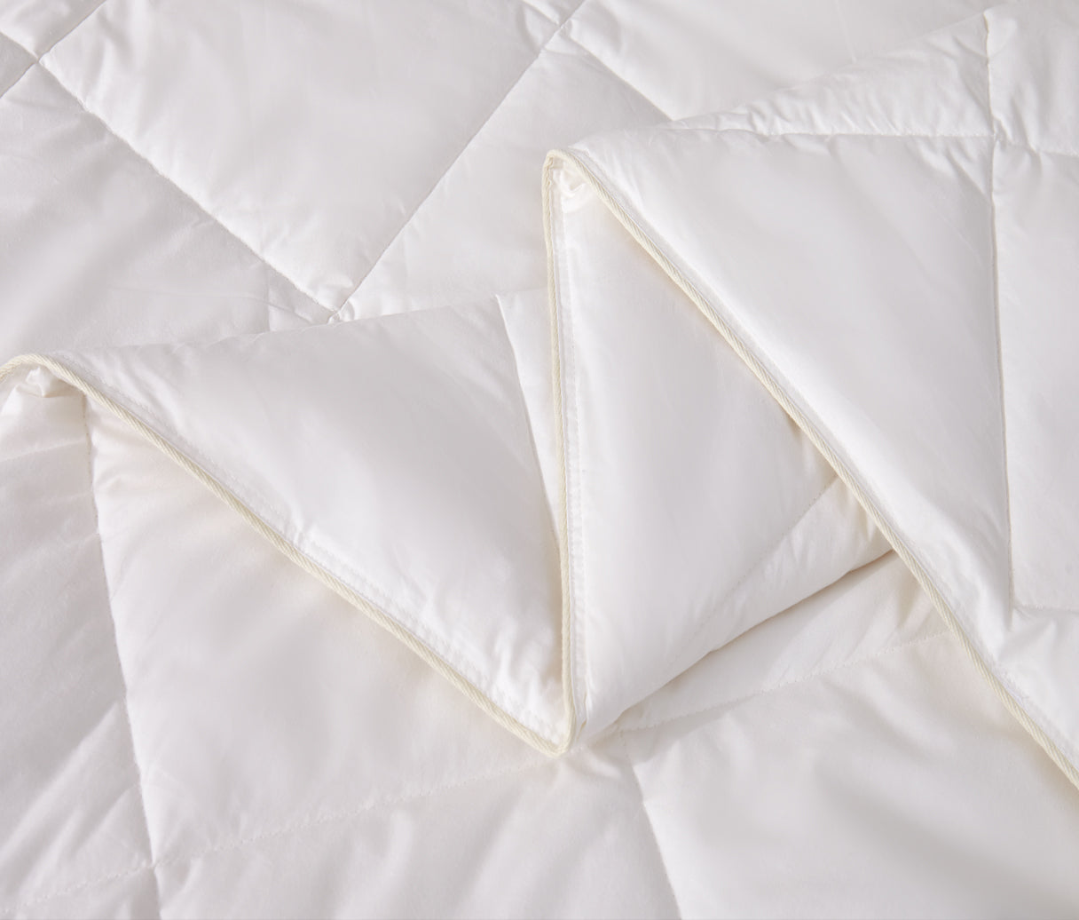 Premium Australian Wool Duvet - 100% Natural Hypoallergenic Queen Size Bedding for All Seasons | Perfect for Cold Winters & Allergy Relief