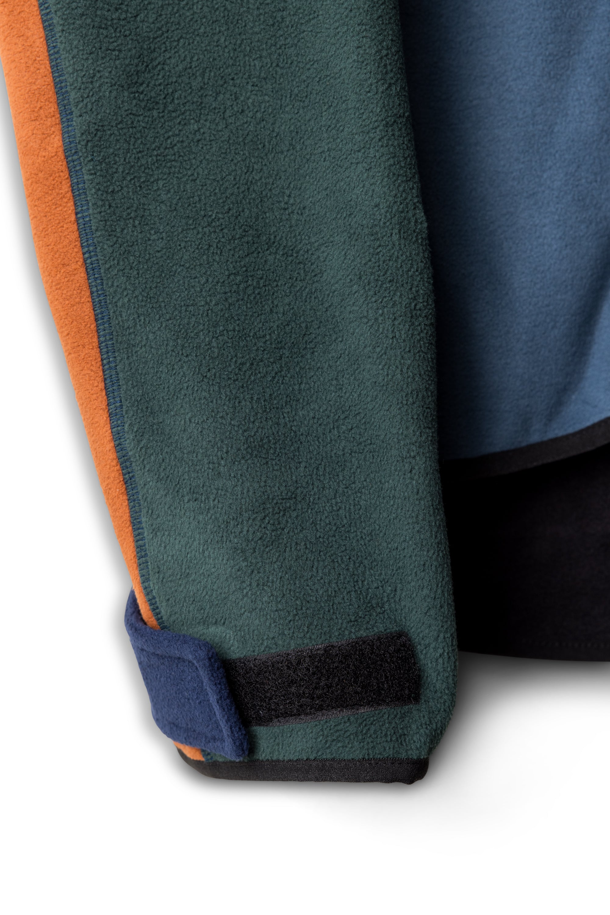 Cozy Winter Throw Blanket - Soft & Warm Fleece Plush Blanket for Couch, Bed, and Home Decor - Perfect for Snuggling on Cold Nights