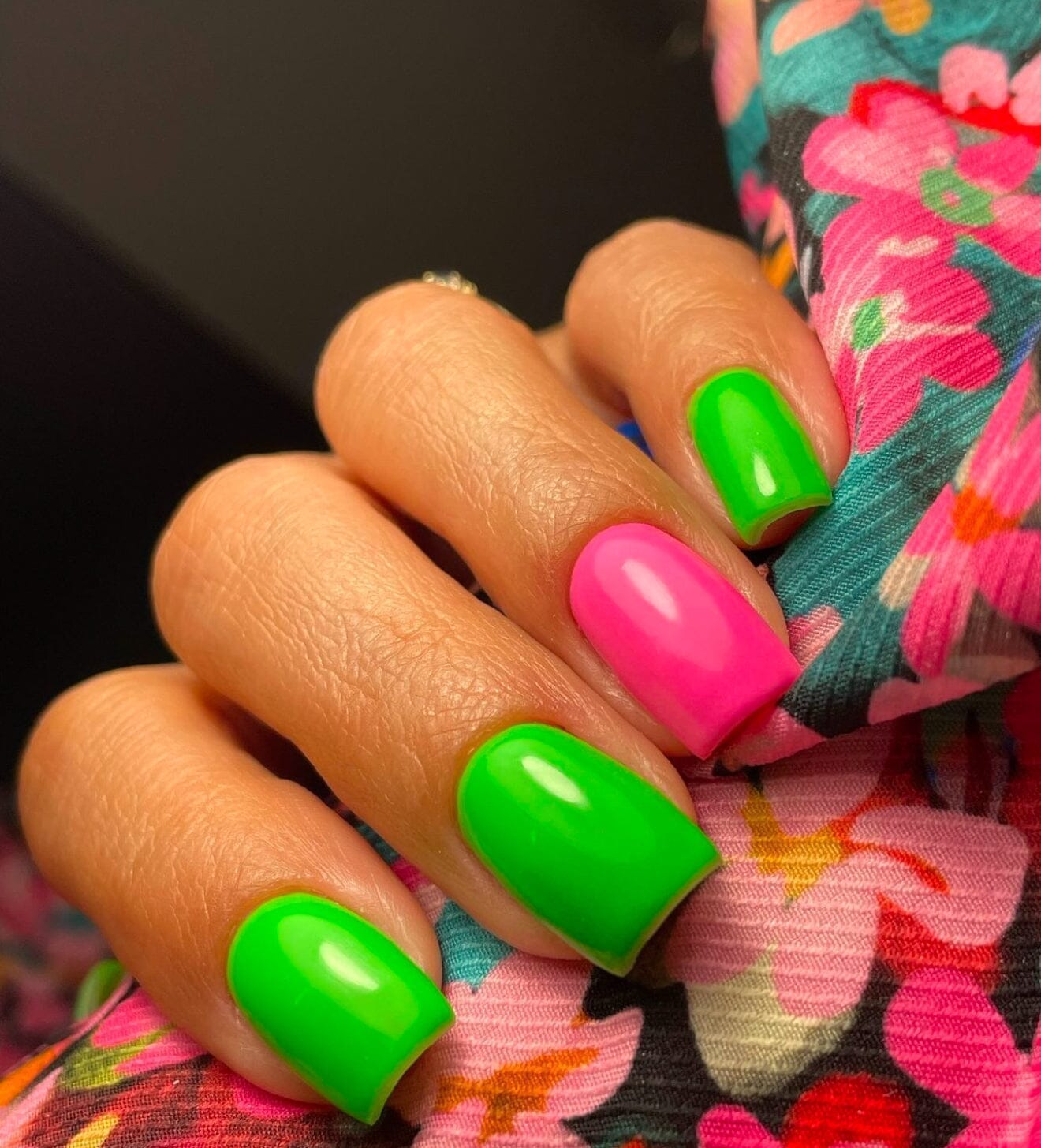 F.O.X Spectrum 138 Neon Nail Polish - 7ml Bottle for Professional & DIY Nail Art - Perfect for Salon, Home Manicures & Special Occasions