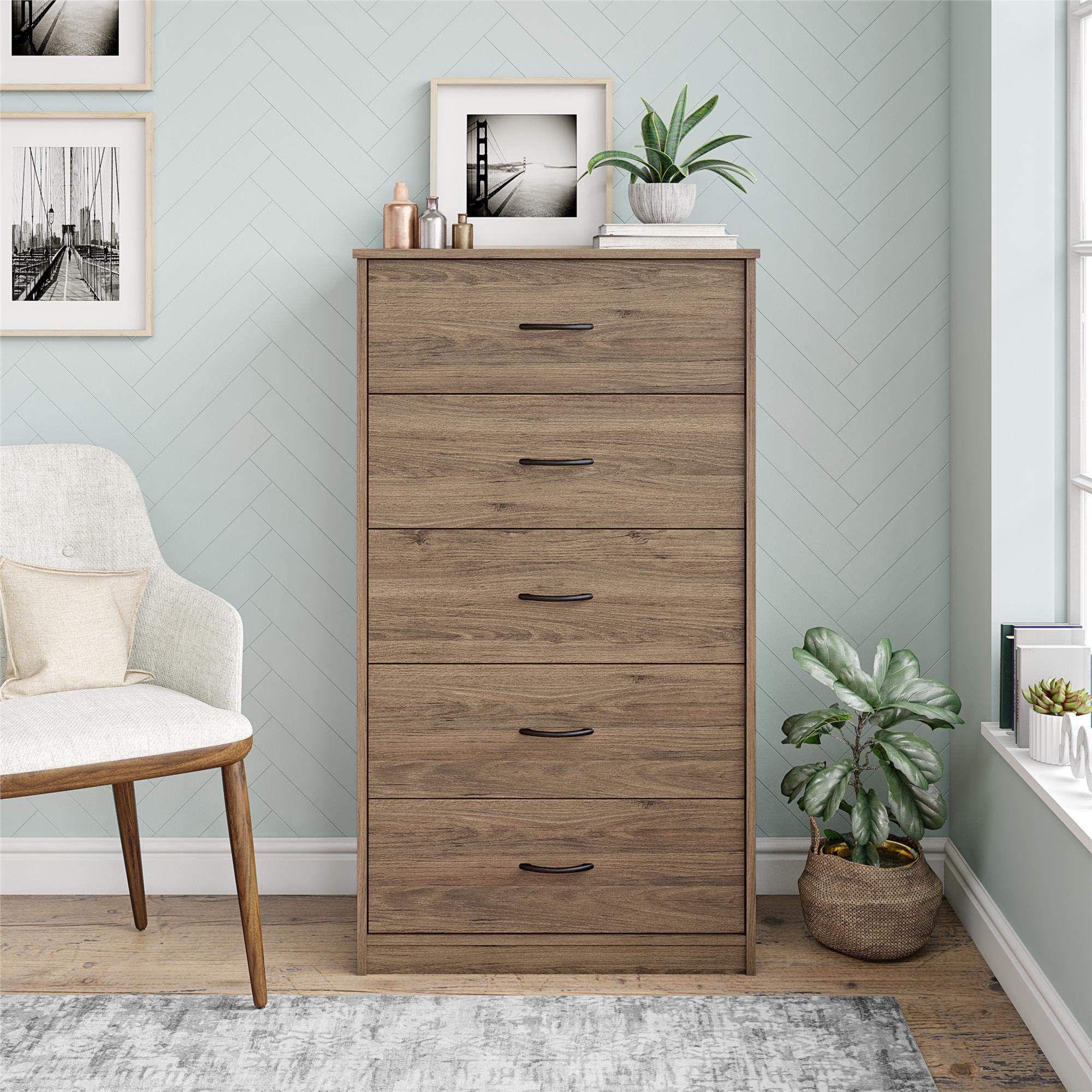 Mainstays Classic 5-Drawer Dresser in Rustic Oak Finish - Sturdy Wooden Chest of Drawers for Bedroom Storage & Organization - Perfect for Master Bedroom, Guest Room or Dorm Furniture