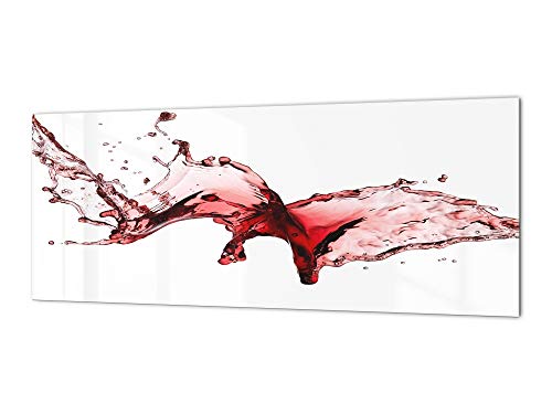 Red wine closeup