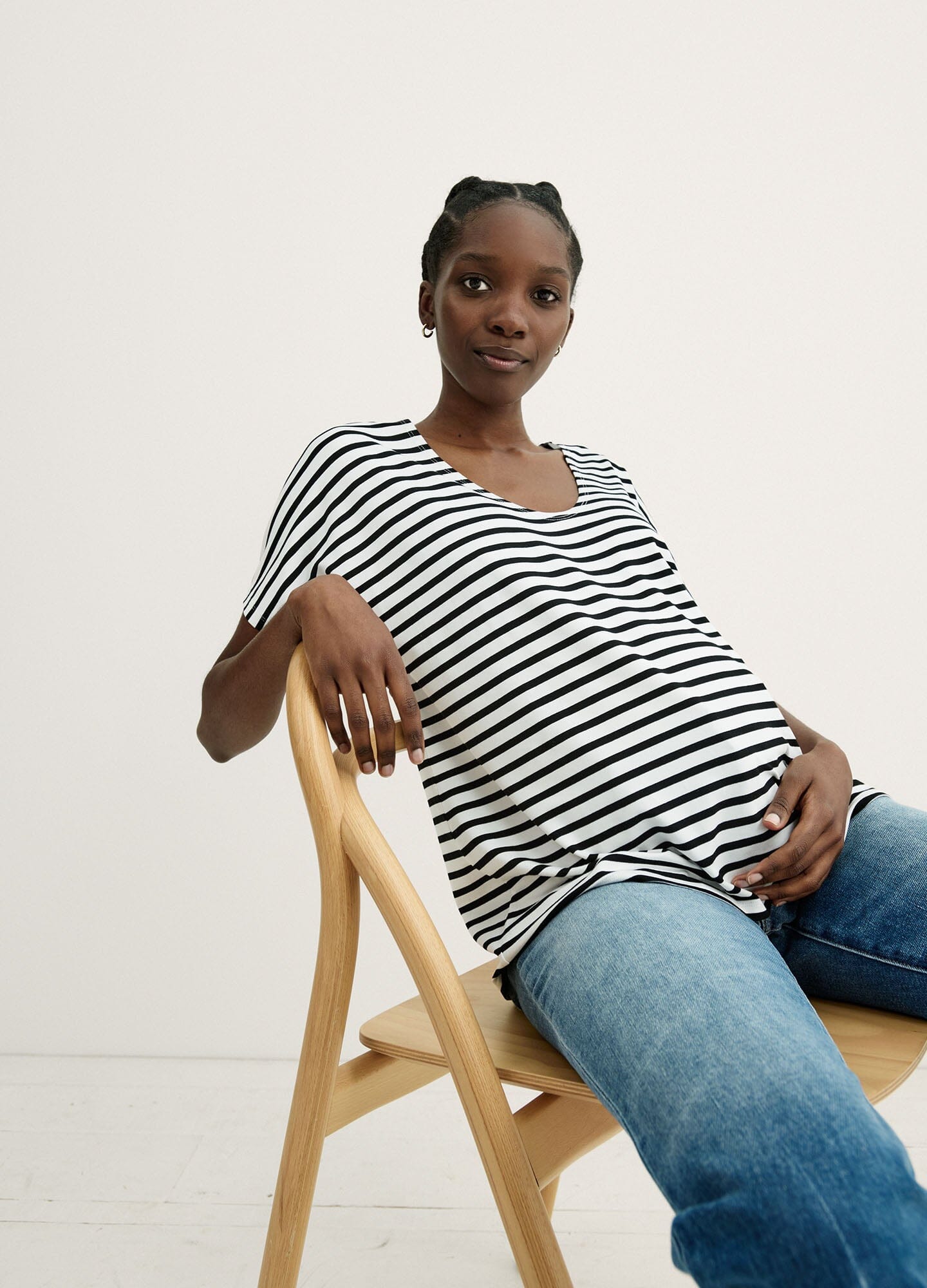 The Perfect Vee 7 - Premium Women's Fashion T-Shirt | Soft Cotton Crewneck Tee for Casual Wear & Everyday Outfits | Perfect for Layering, Weekend Errands & Coffee Dates