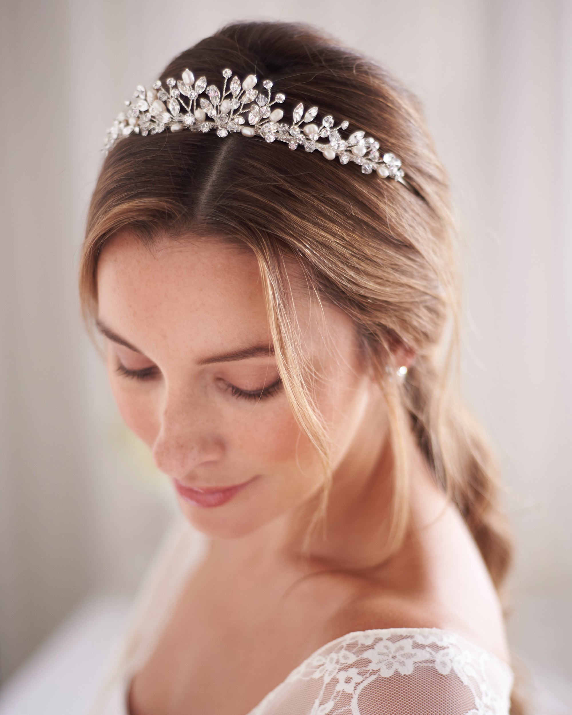 Aspen Pearl & Crystal Tiara – Elegant Bridal Headpiece for Weddings, Prom, and Special Occasions